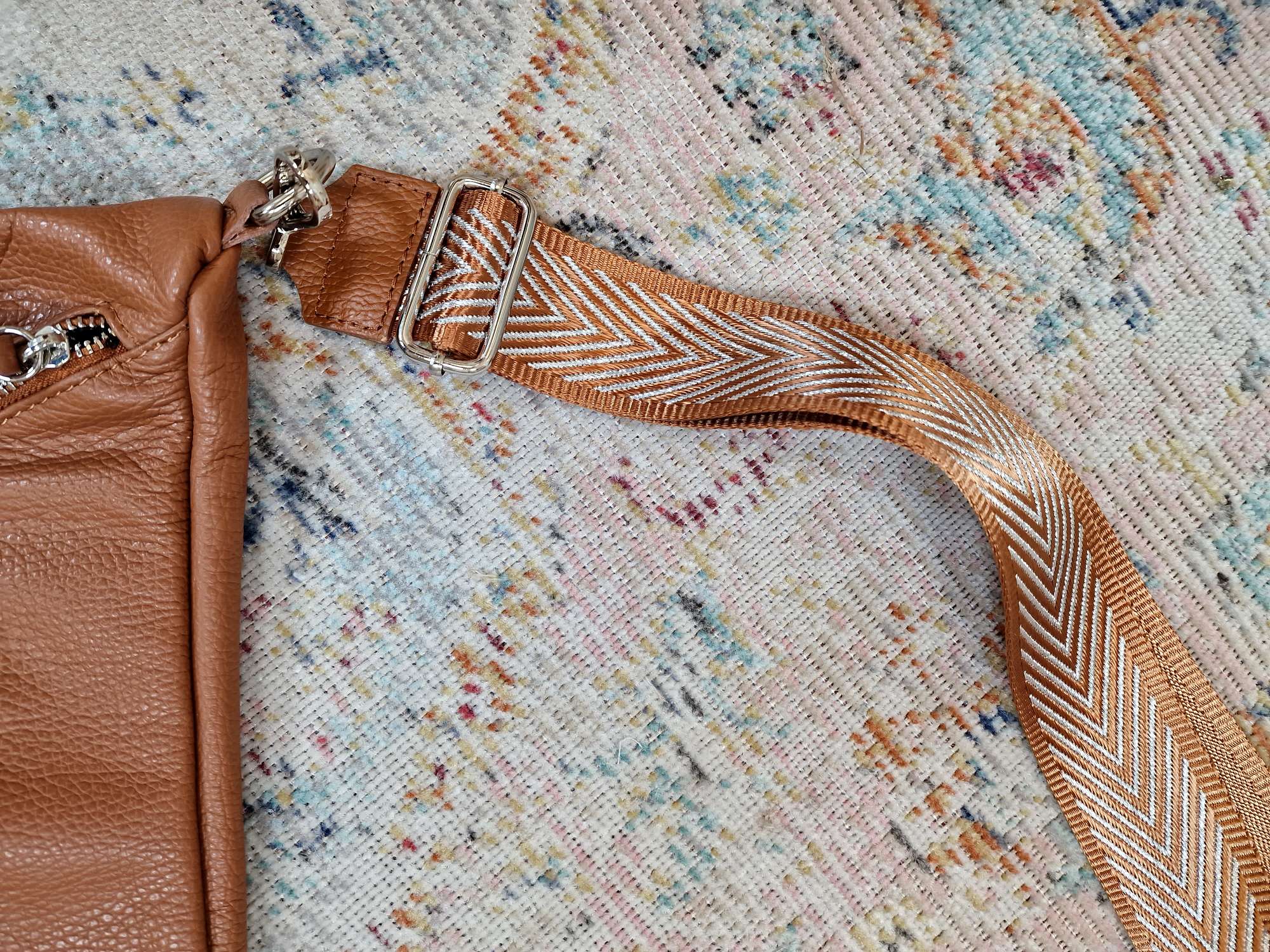 XXL BAUCHTASCHE VERDA COGNAC SILBER mit Zusatzgurt Made in Italy Ledertasche echt Leder XXL BAUCHTASCHE VERDA COGNAC SILBER mit Zusatzgurt Made in Italy Ledertasche echt Leder