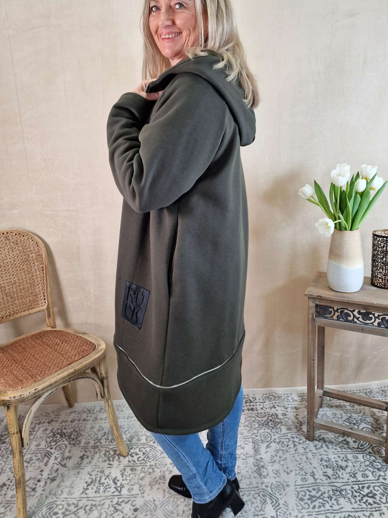 HOODIE SWEATER JACKE ANTONIA KHAKI 34-42 Made in Italy Oversize lange Sweatshirtjacke HOODIE SWEATER JACKE ANTONIA KHAKI 34-42 Made in Italy Oversize lange Sweatshirtjacke