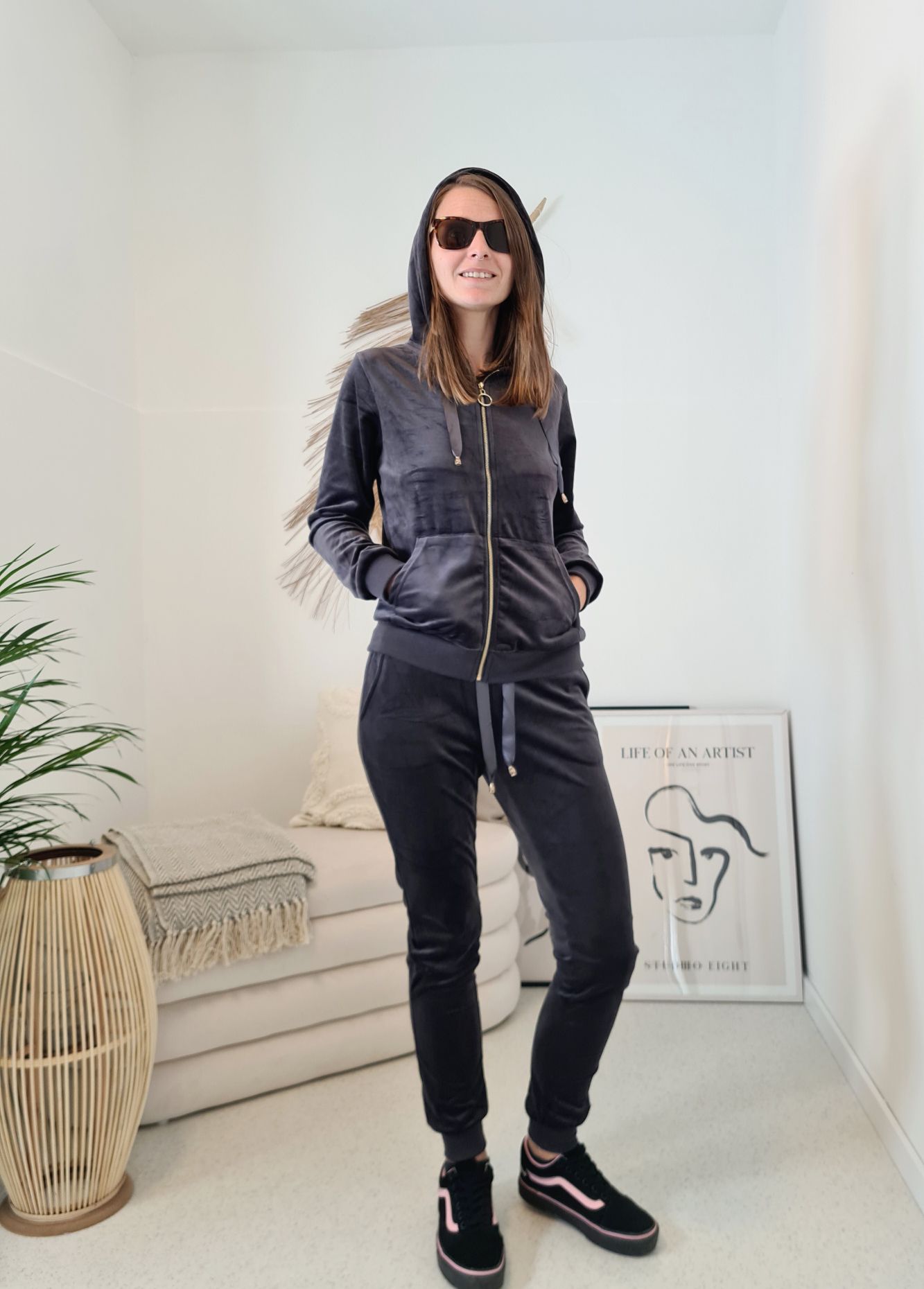 BASIC NICKI ANZUG VIOLA ANTHRAZIT - VARIANTENARTIKEL Freizeitanzug Jogginganzug Loungewear Hausanzug Homewear BASIC NICKI ANZUG VIOLA ANTHRAZIT - VARIANTENARTIKEL Freizeitanzug Jogginganzug Loungewear Hausanzug Homewear
