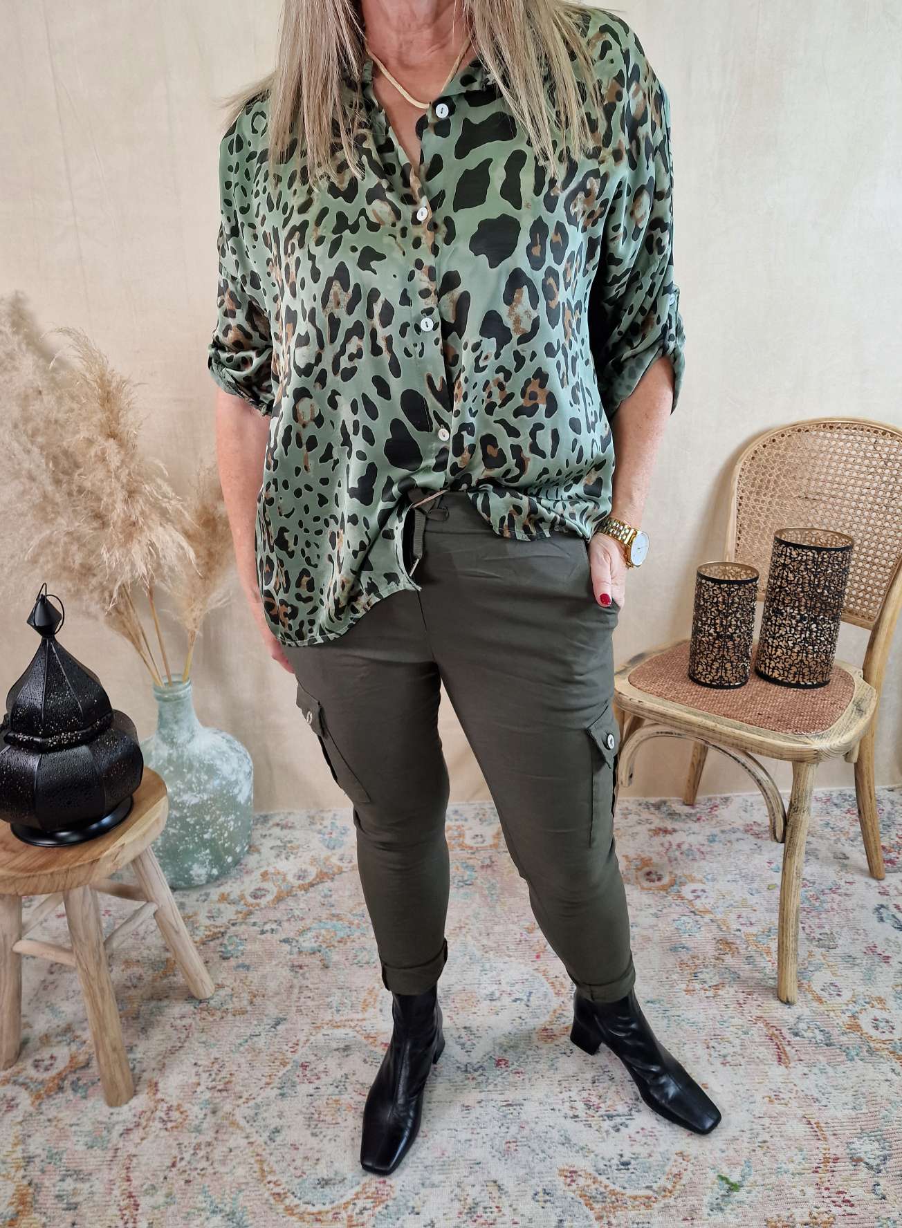 EDLE BLUSE MARY LEO KHAKI 34-40 Made in Italy Viskose Hemd Shirt EDLE BLUSE MARY LEO KHAKI 34-40 Made in Italy Viskose Hemd Shirt