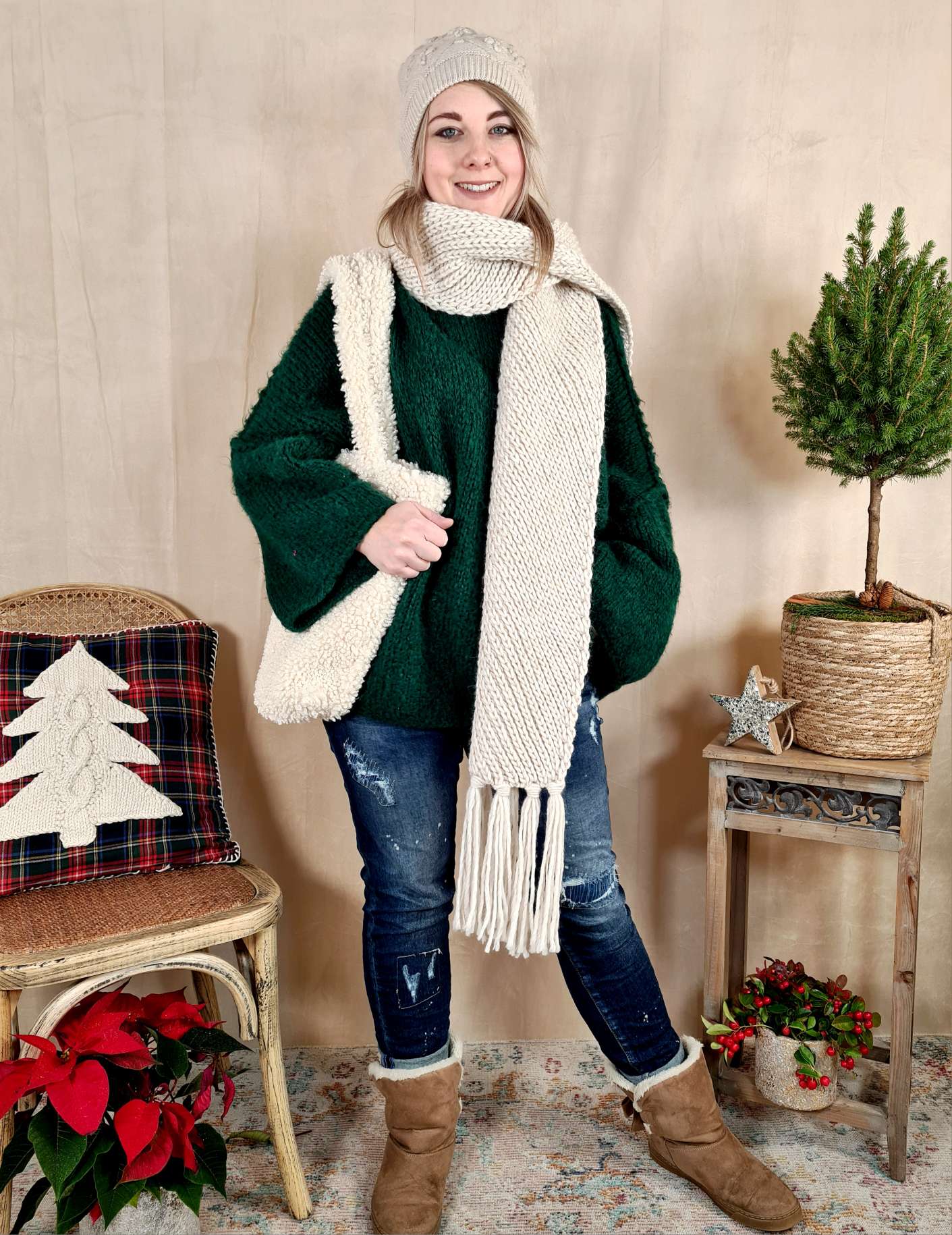 EDLER SCHAL SCARF GIADA CREME Made in Italy kuscheliger weicher Strick Schal Fransen EDLER SCHAL SCARF GIADA CREME Made in Italy kuscheliger weicher Strick Schal Fransen