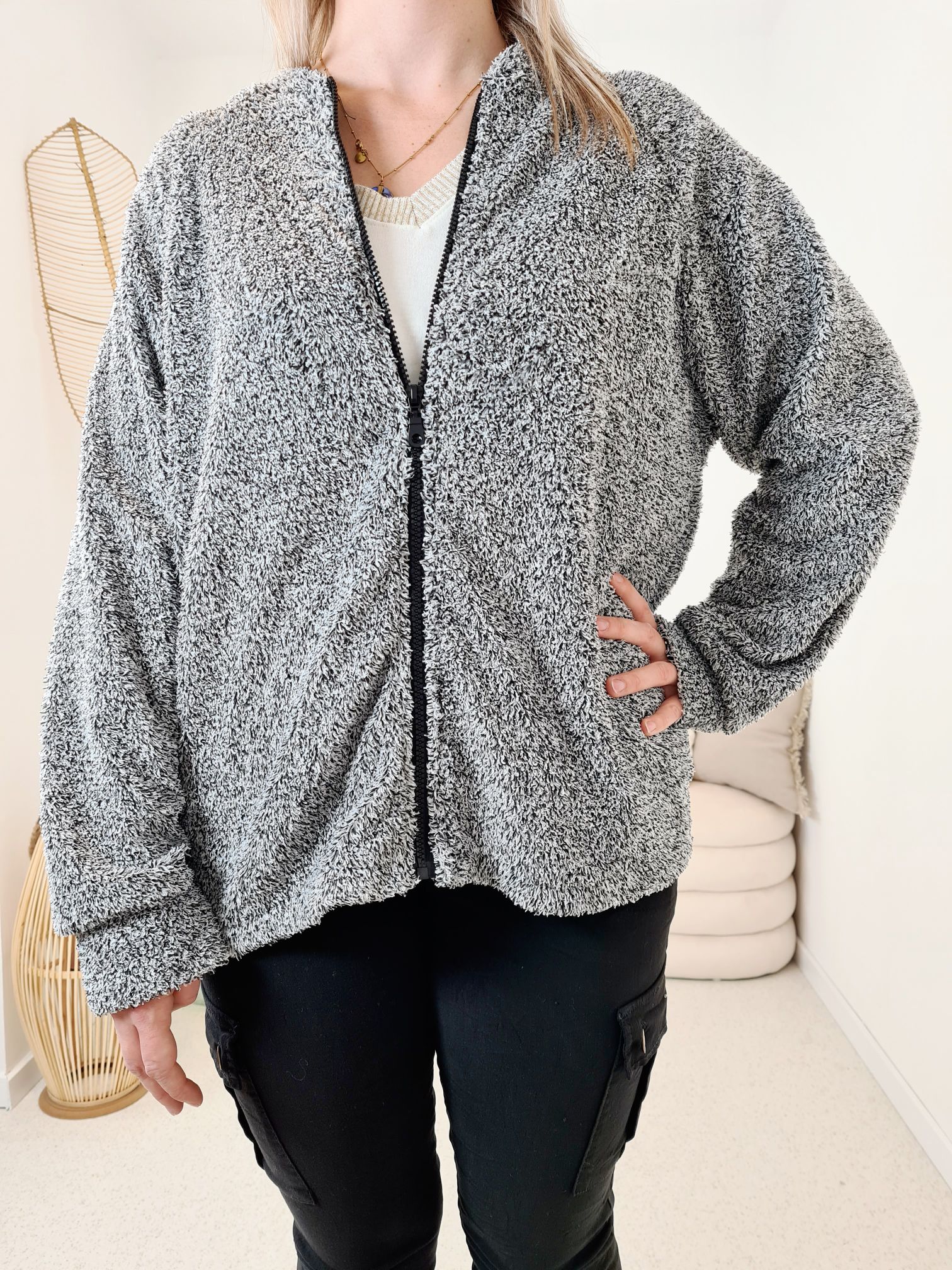TEDDY JACKE ANETTE GRAU MELIERT Sweater Made in Italy 34-42 Longsleeve Pullover versch. Farben TEDDY JACKE ANETTE GRAU MELIERT Sweater Made in Italy 34-42 Longsleeve Pullover versch. Farben