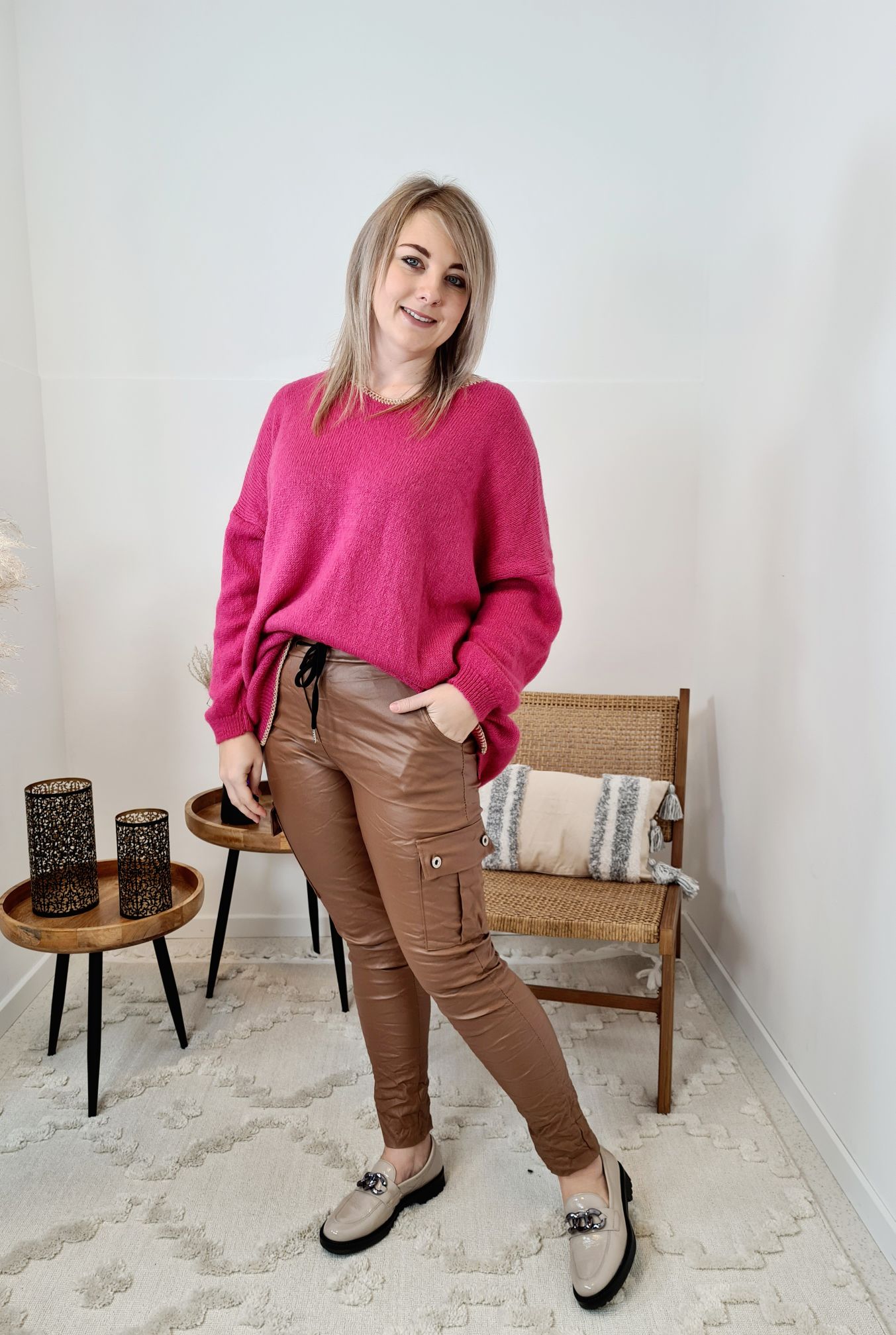 FAKE LEATHER CARGO JOGPANT CLEO CAMEL 34-40 Made in Italy Kunstleder Hose FAKE LEATHER CARGO JOGPANT CLEO CAMEL 34-40 Made in Italy Kunstleder Hose