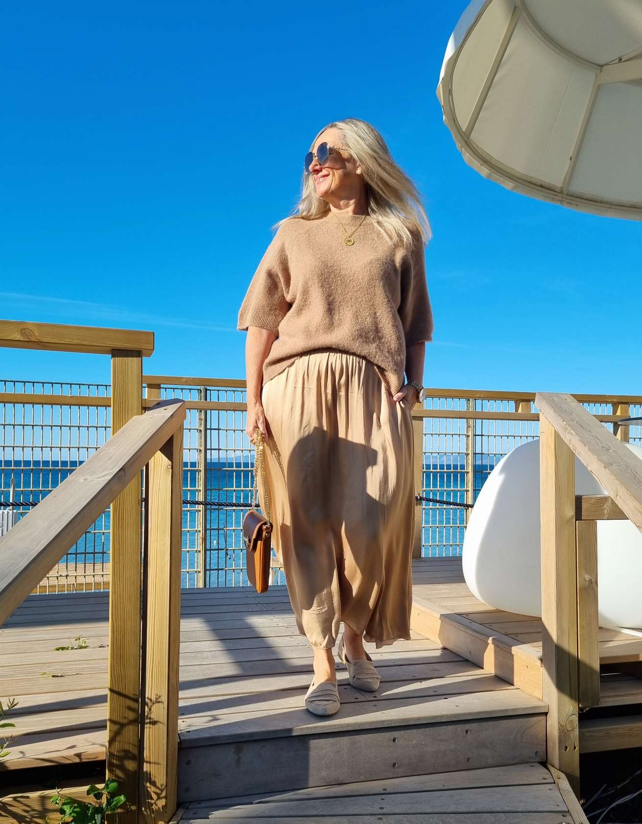 EDLER SILK SKIRT ERIKA CAMEL Satin Rock Seiden Mix Made in Italy Sommerhose 34-40 EDLER SILK SKIRT ERIKA CAMEL Satin Rock Seiden Mix Made in Italy Sommerhose 34-40