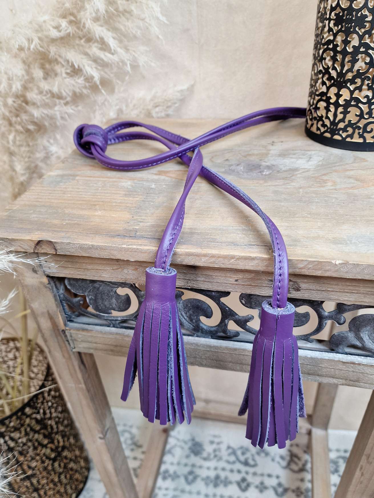 BELT BINDE GÜRTEL NERO LILA Made in Italy dünner Leder Taillengürtel Quaste 