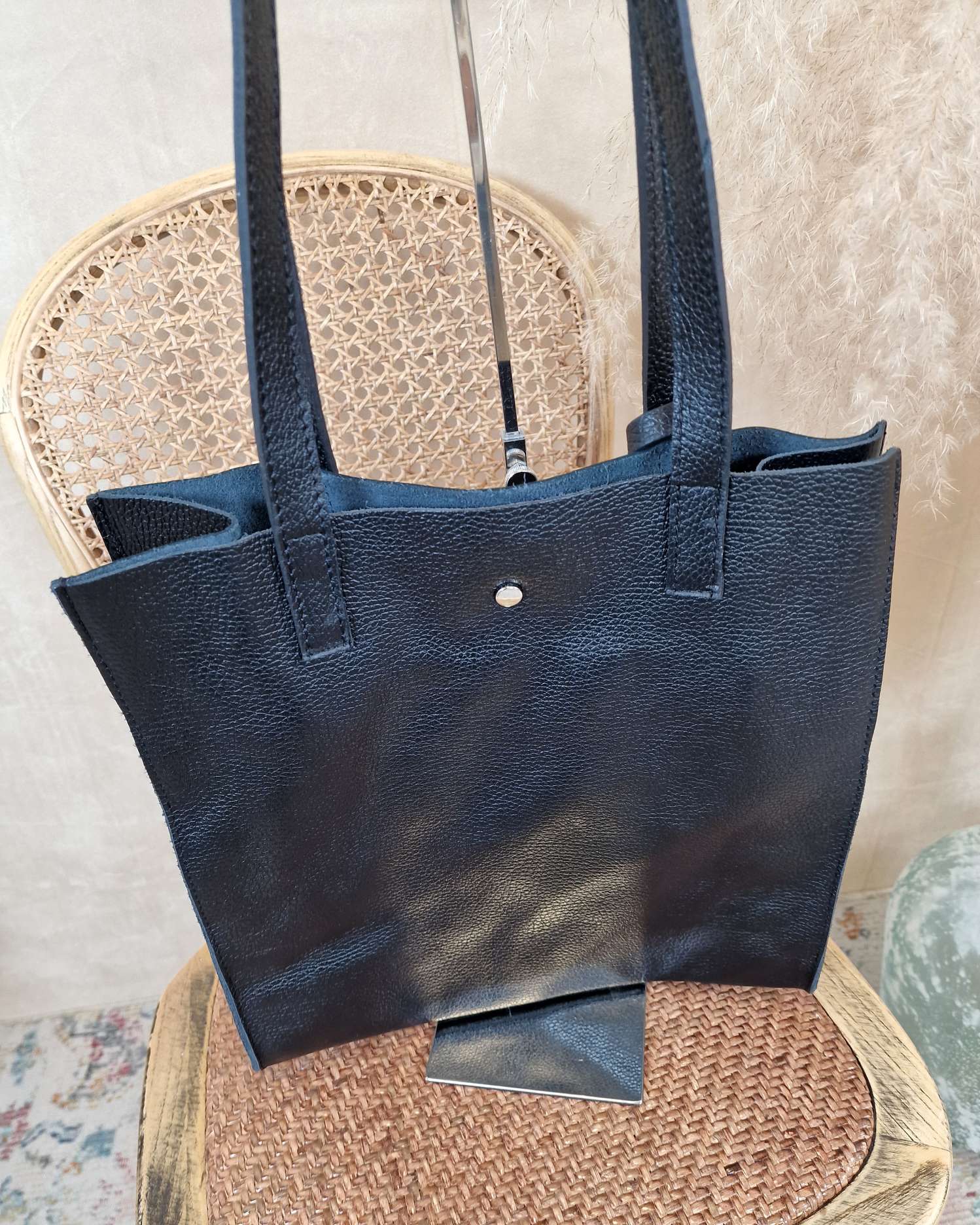 LEDER SHOPPER LYNN SCHWARZ Made in Italy Echtleder Tasche Schultertasche versch. Farben Kopie LEDER SHOPPER LYNN SCHWARZ Made in Italy Echtleder Tasche Schultertasche versch. Farben Kopie