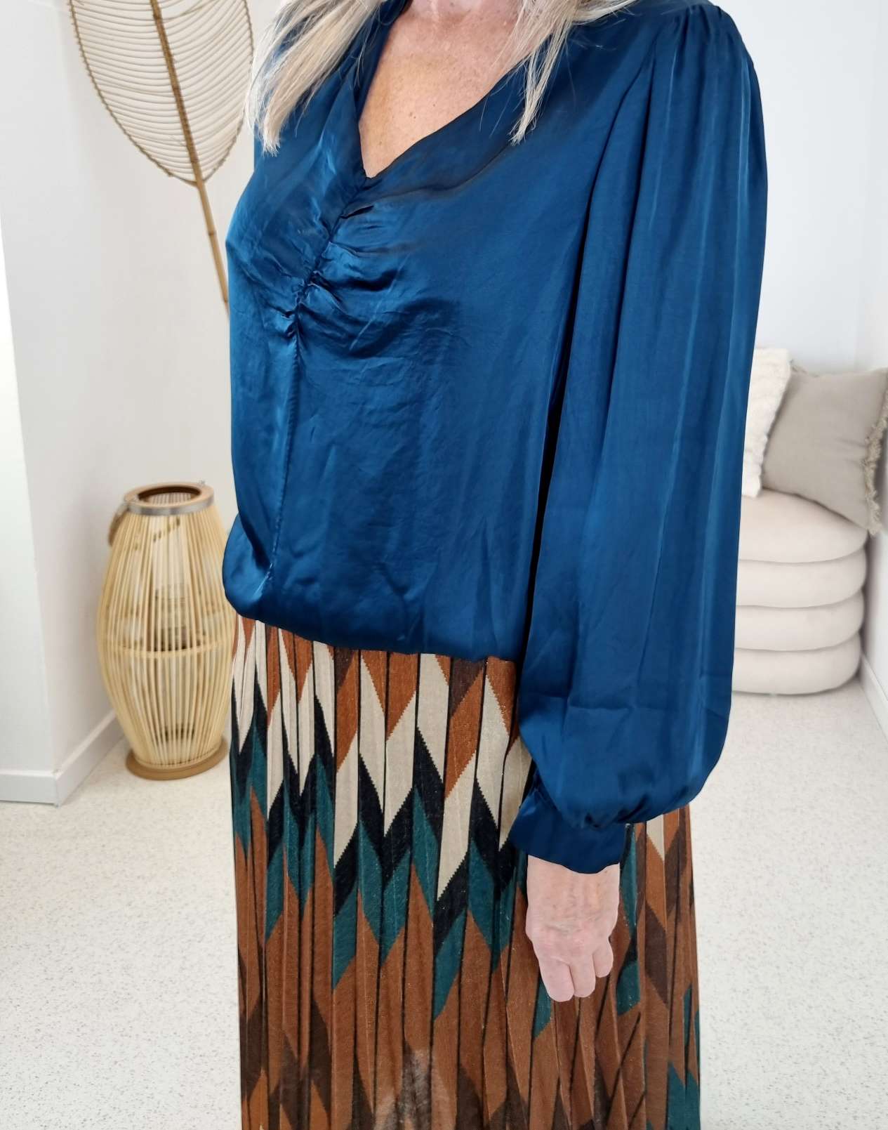 BASIC SEIDEN BLUSE RONDA PETROL 34-40 Made in Italy Silk Oversize Shirt Hemd BASIC SEIDEN BLUSE RONDA PETROL 34-40 Made in Italy Silk Oversize Shirt Hemd