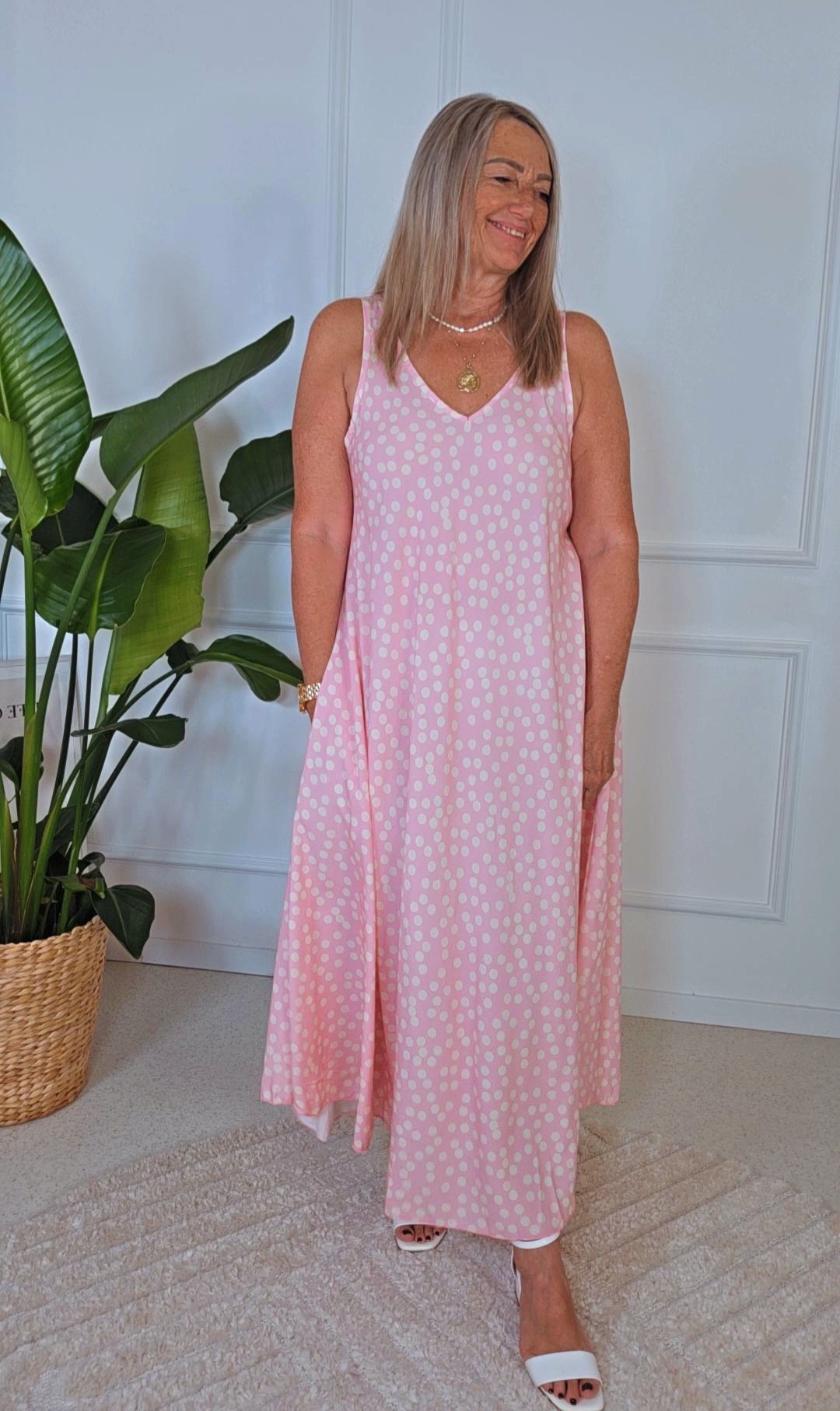 PÜNKTCHENKLEID VIVIAN ÄRMELLOS LANG 34-42/44 Made in Italy