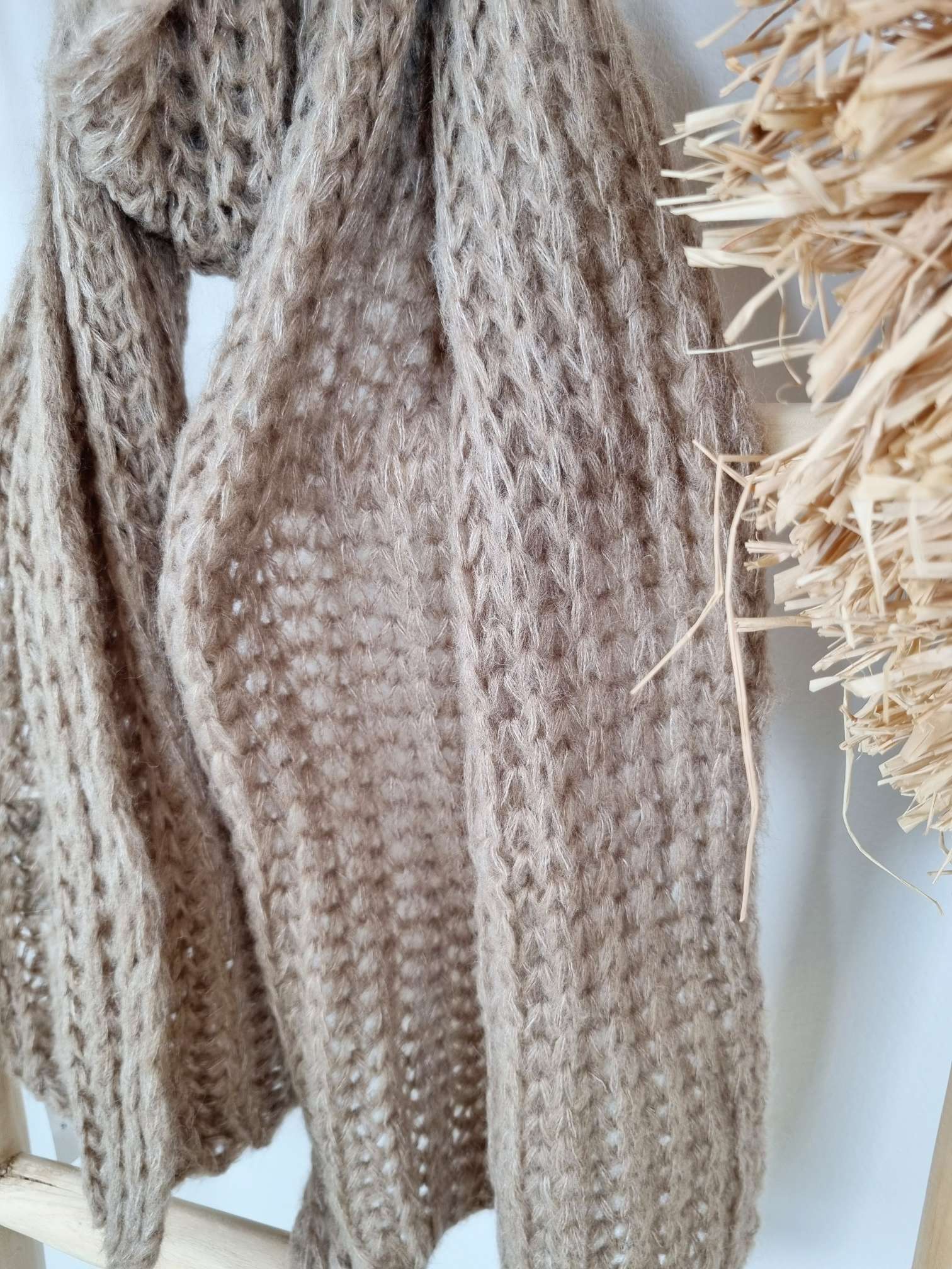 EDLER KUSCHEL SCHAL NEBRASKA Made in Italy leichter Strickschal aus Wolle Scarf versch. Farben EDLER KUSCHEL SCHAL NEBRASKA Made in Italy leichter Strickschal aus Wolle Scarf versch. Farben