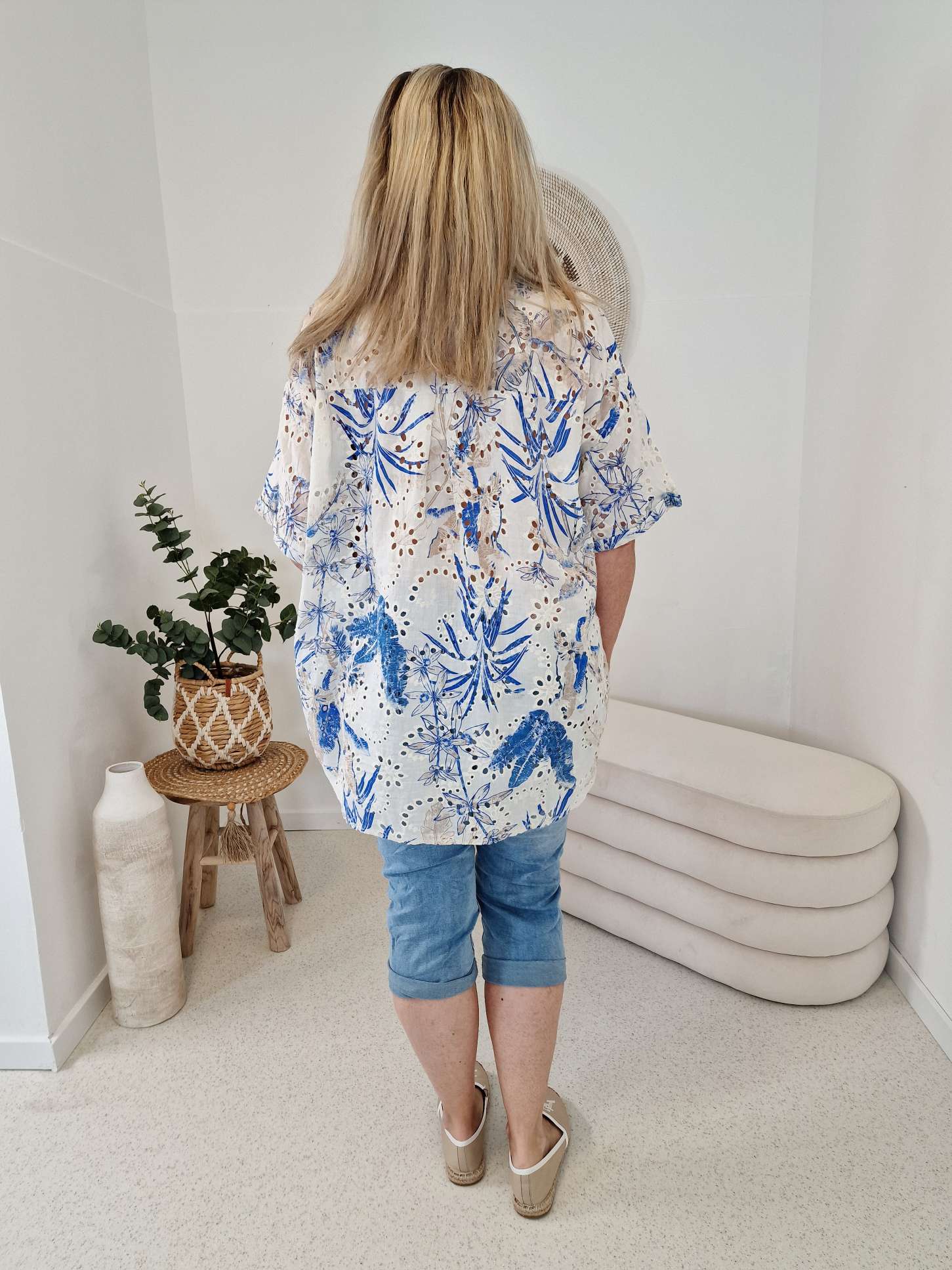 LOCHSTICKEREI BLUSE ROMANCE ROYAL BLAU Oversize 34-42/44 Hemd Hemdbluse Baumwolle LOCHSTICKEREI BLUSE ROMANCE ROYAL BLAU Oversize 34-42/44 Hemd Hemdbluse Baumwolle