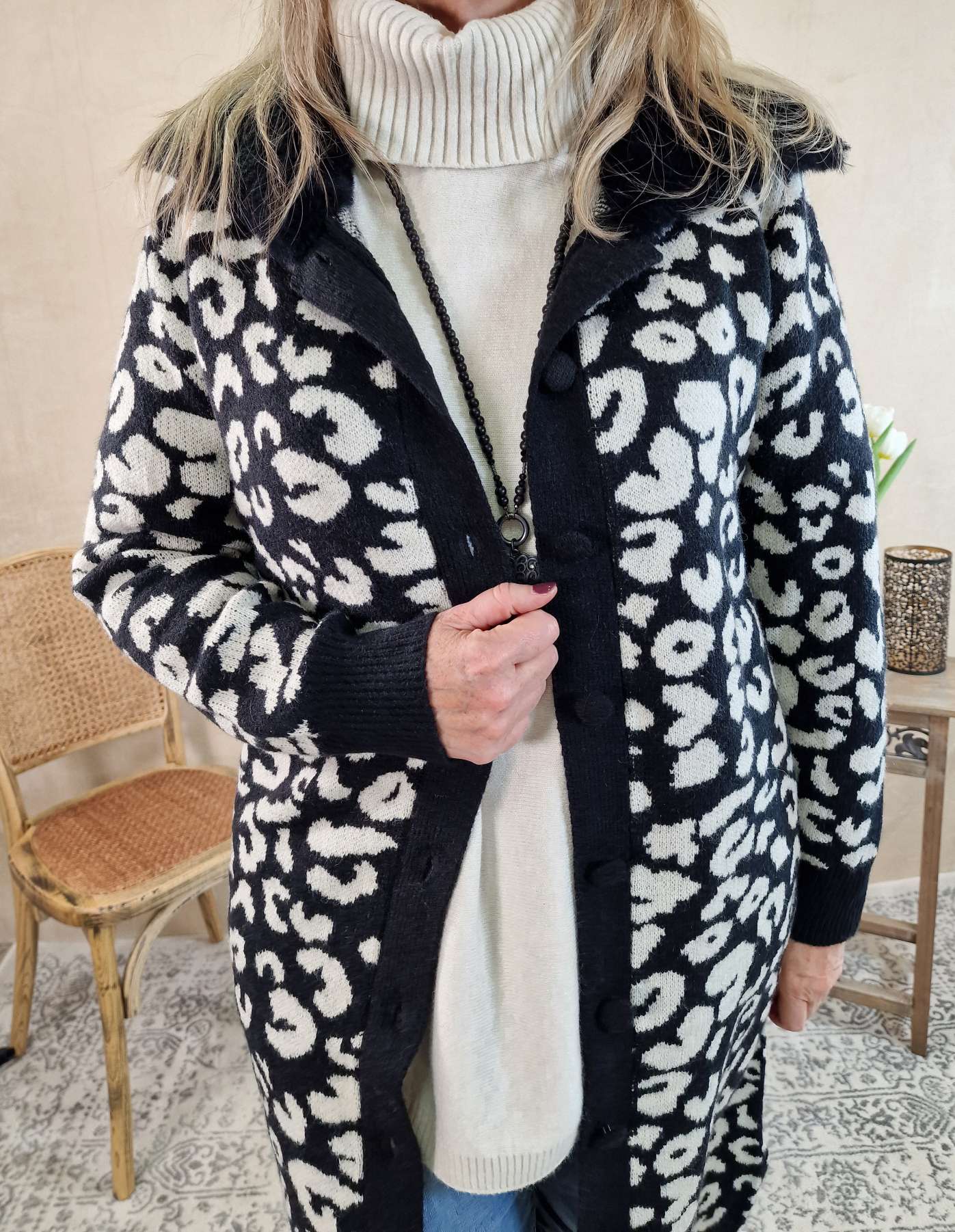 LUXURY KNIT COAT MIRINA LEO SCHWARZ 34-42 Strickmantel Mantel Cardigen Italy Kollektion LUXURY KNIT COAT MIRINA LEO SCHWARZ 34-42 Strickmantel Mantel Cardigen Italy Kollektion