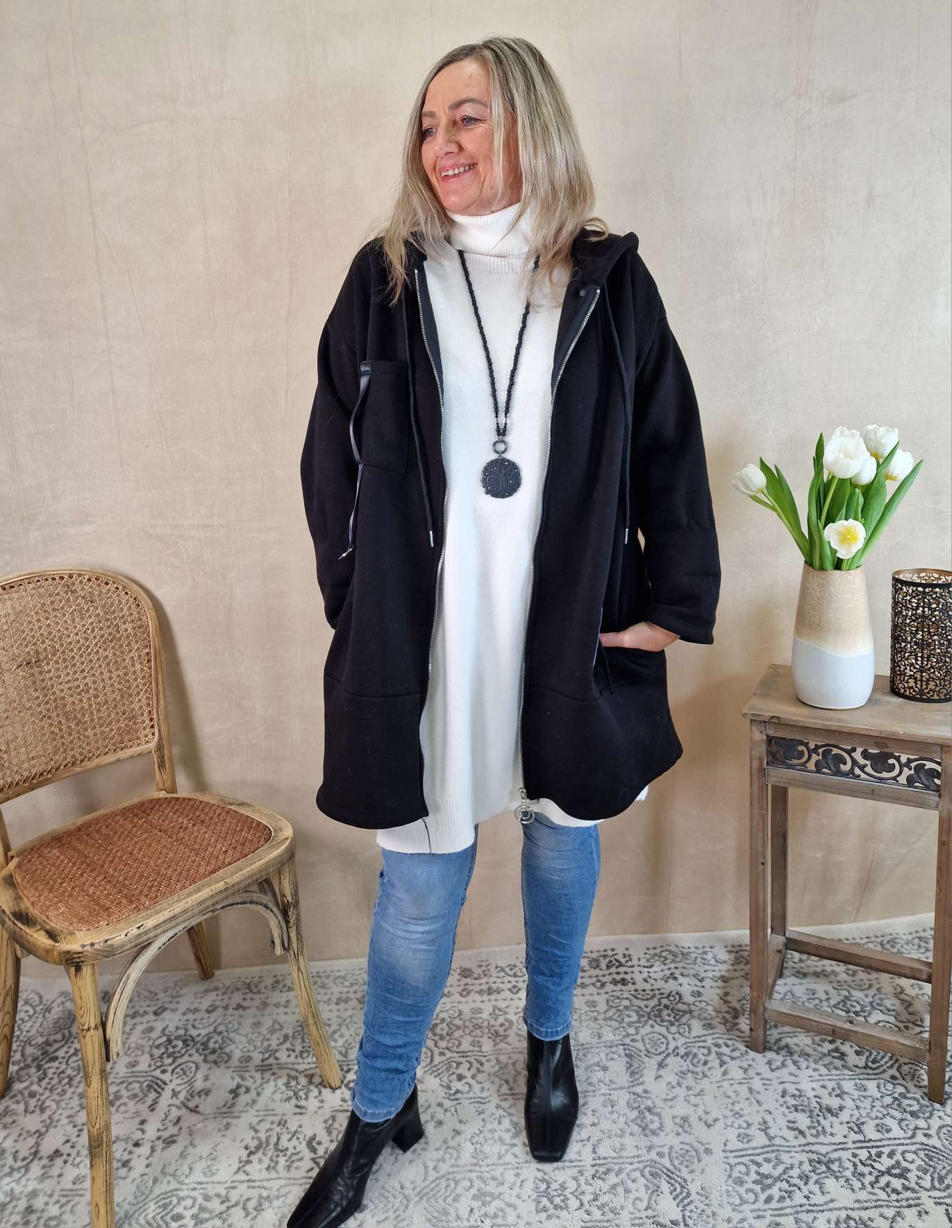 HOODIE SWEATER JACKE CARLO SCHWARZ 34-42 Made in Italy Oversize lange Sweatshirtjacke HOODIE SWEATER JACKE CARLO SCHWARZ 34-42 Made in Italy Oversize lange Sweatshirtjacke