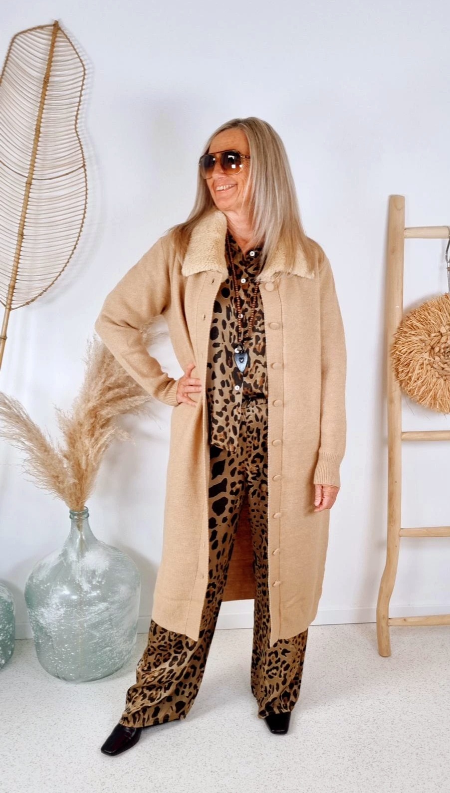 EDLE BLUSE MARY LEO BEIGE 34-40/42 Made in Italy Viskose Hemd Shirt T-Shirt EDLE BLUSE MARY LEO BEIGE 34-40/42 Made in Italy Viskose Hemd Shirt T-Shirt