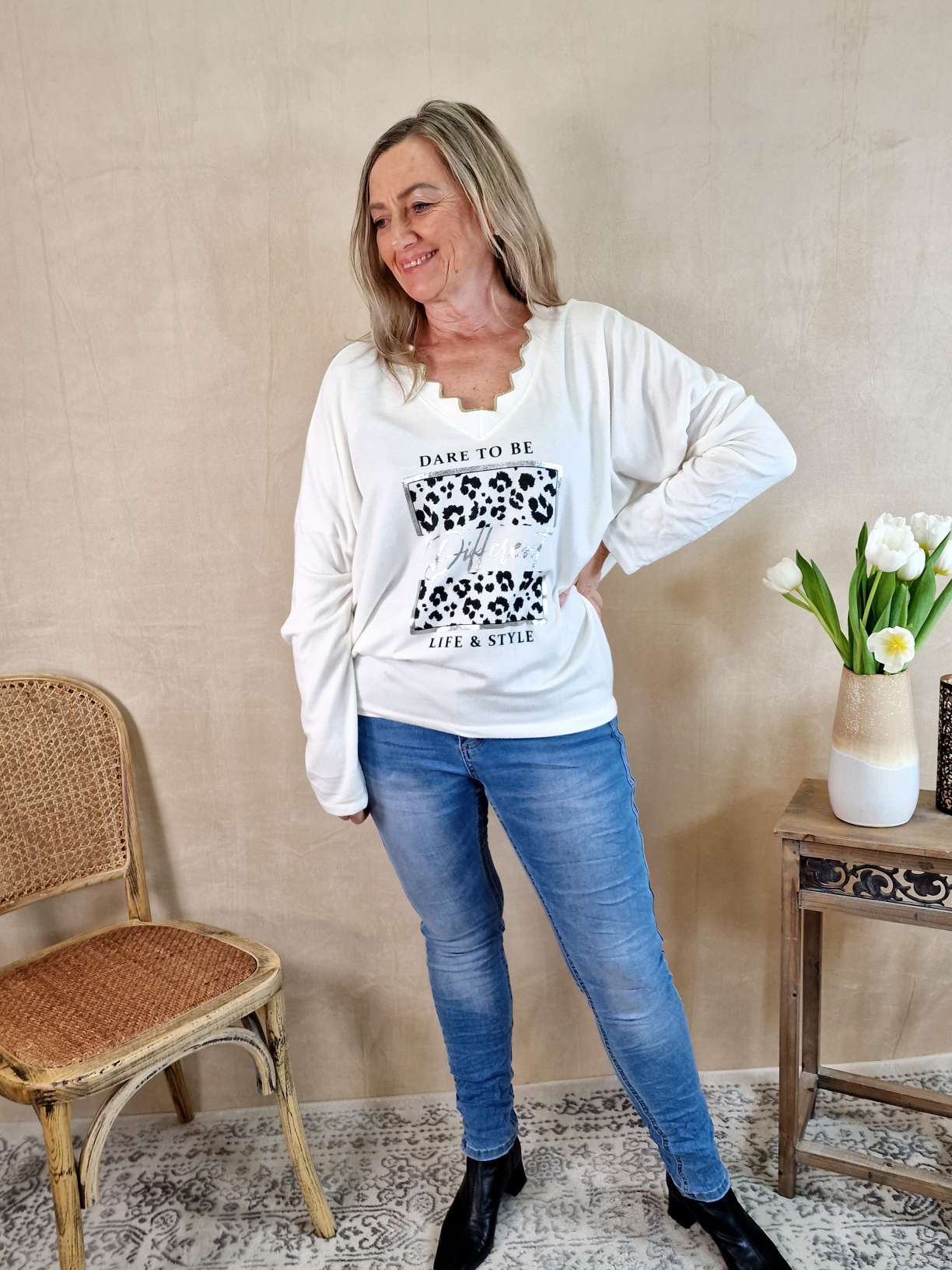 LONGSLEEVE SHIRT DARE TO BE DIFFERENT CREME 34-42/44 Made in Italy Langarm Pullover Oversize LONGSLEEVE SHIRT DARE TO BE DIFFERENT CREME 34-42/44 Made in Italy Langarm Pullover Oversize