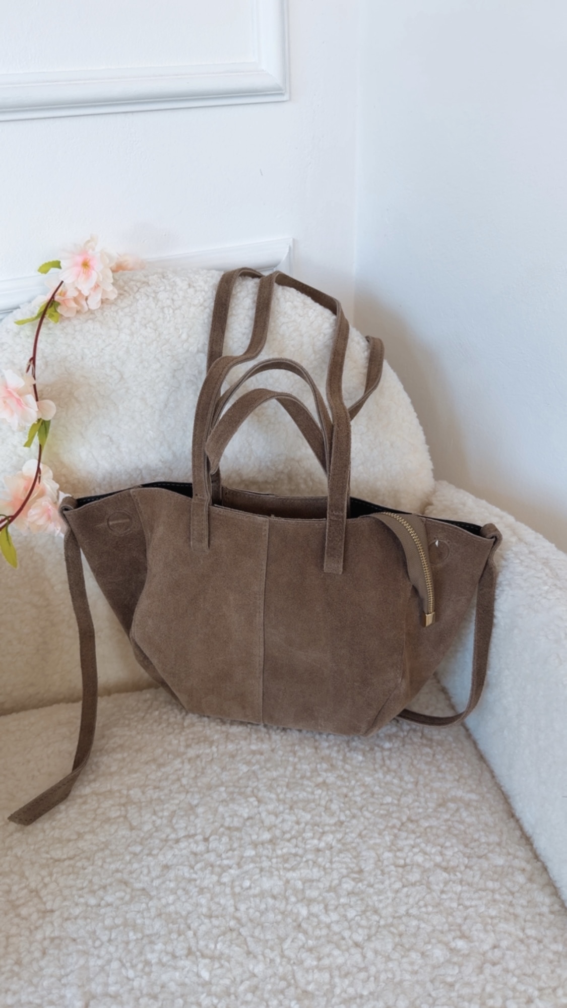 Wildledertasche „Siena Piccola“ Taupe – Made in Italy