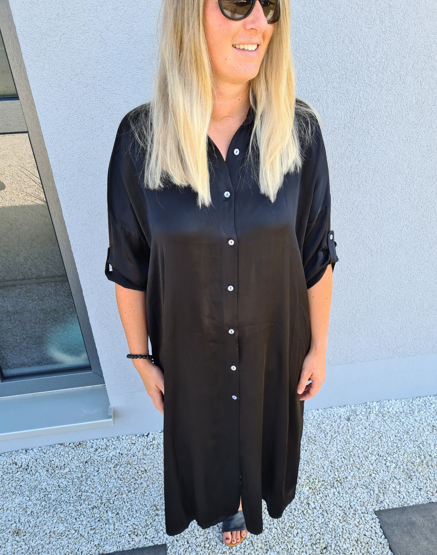 BLUSENKLEID NORA SCHWARZ 34-42/44 Made in Italy Oversize Maxi Kleid Mantel DRESS Satin Optik BLUSENKLEID NORA SCHWARZ 34-42/44 Made in Italy Oversize Maxi Kleid Mantel DRESS Satin Optik
