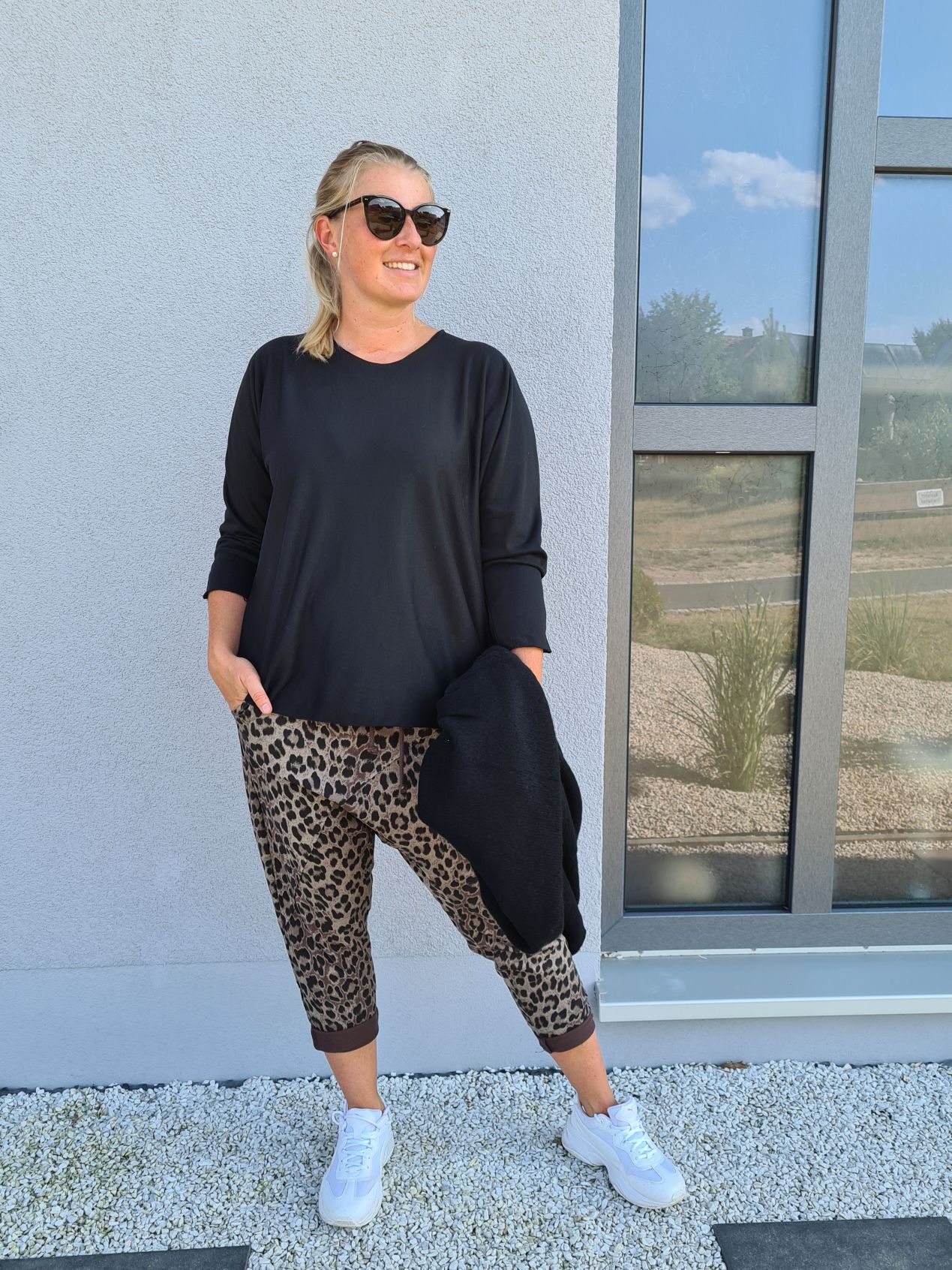 LEO BAGGY JOGPANT NALA SCHLAMM 36-42 Made in Italy Freizeit Hose Jogger Jogginghose PANT LEO BAGGY JOGPANT NALA SCHLAMM 36-42 Made in Italy Freizeit Hose Jogger Jogginghose PANT