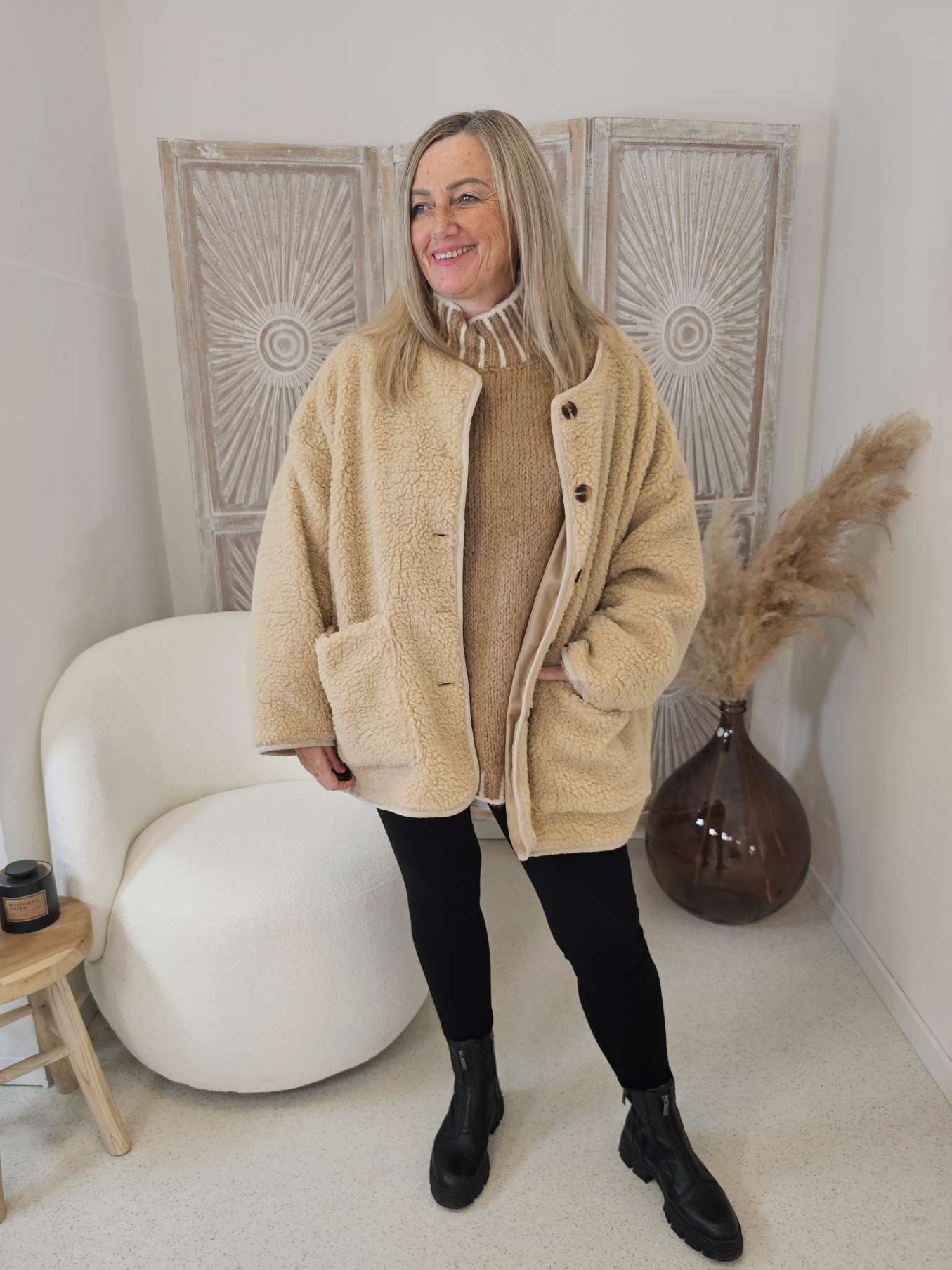 COZY KNIT SWEATER MALAGA Made in Italy 34-44 Stehkragen Pullover Kontrast Saum COZY KNIT SWEATER MALAGA Made in Italy 34-44 Stehkragen Pullover Kontrast Saum