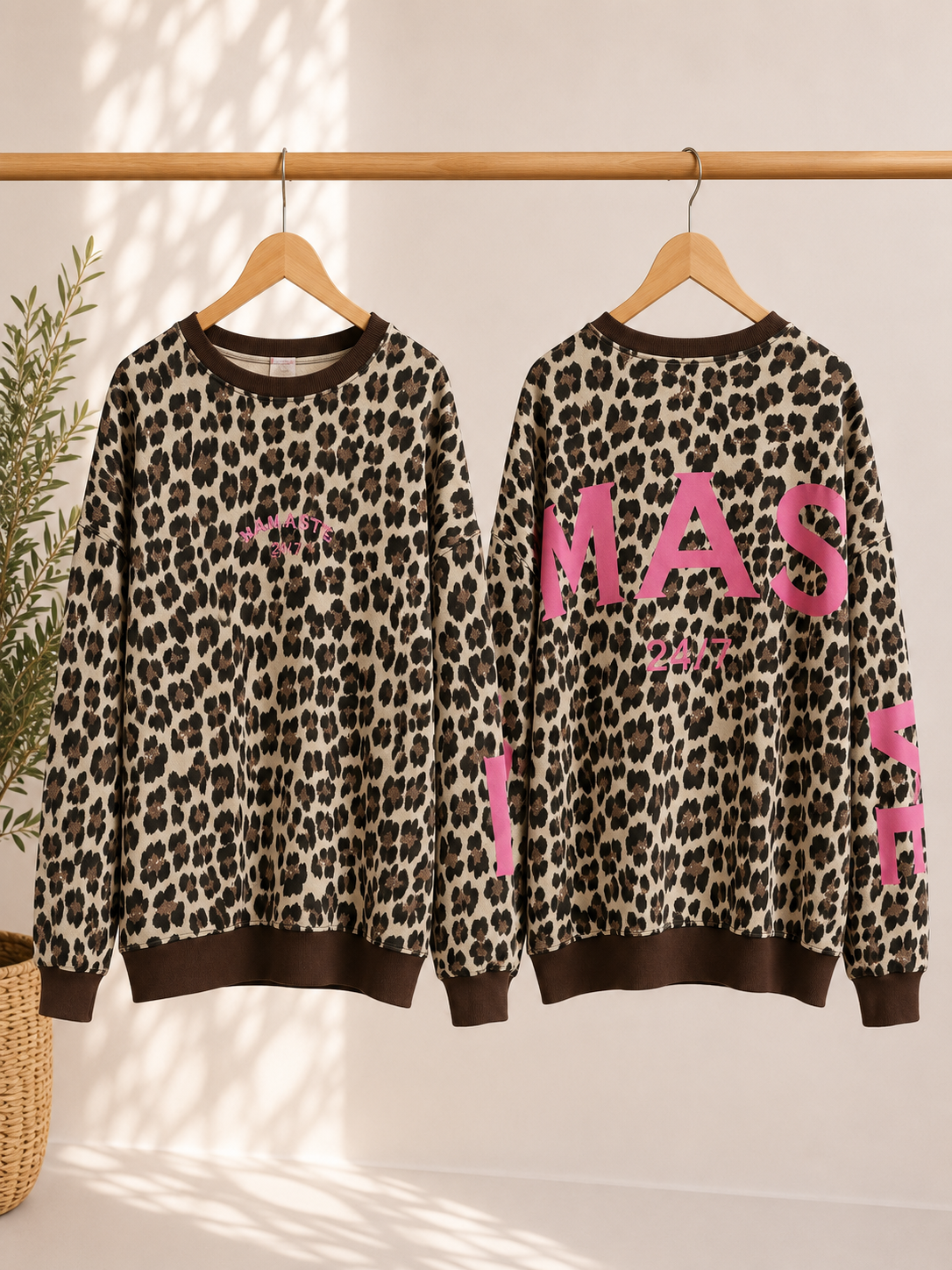 Sweatshirt „Namaste 24/7 LEO" – Made in Italy | One Size bis ca. Gr. 42