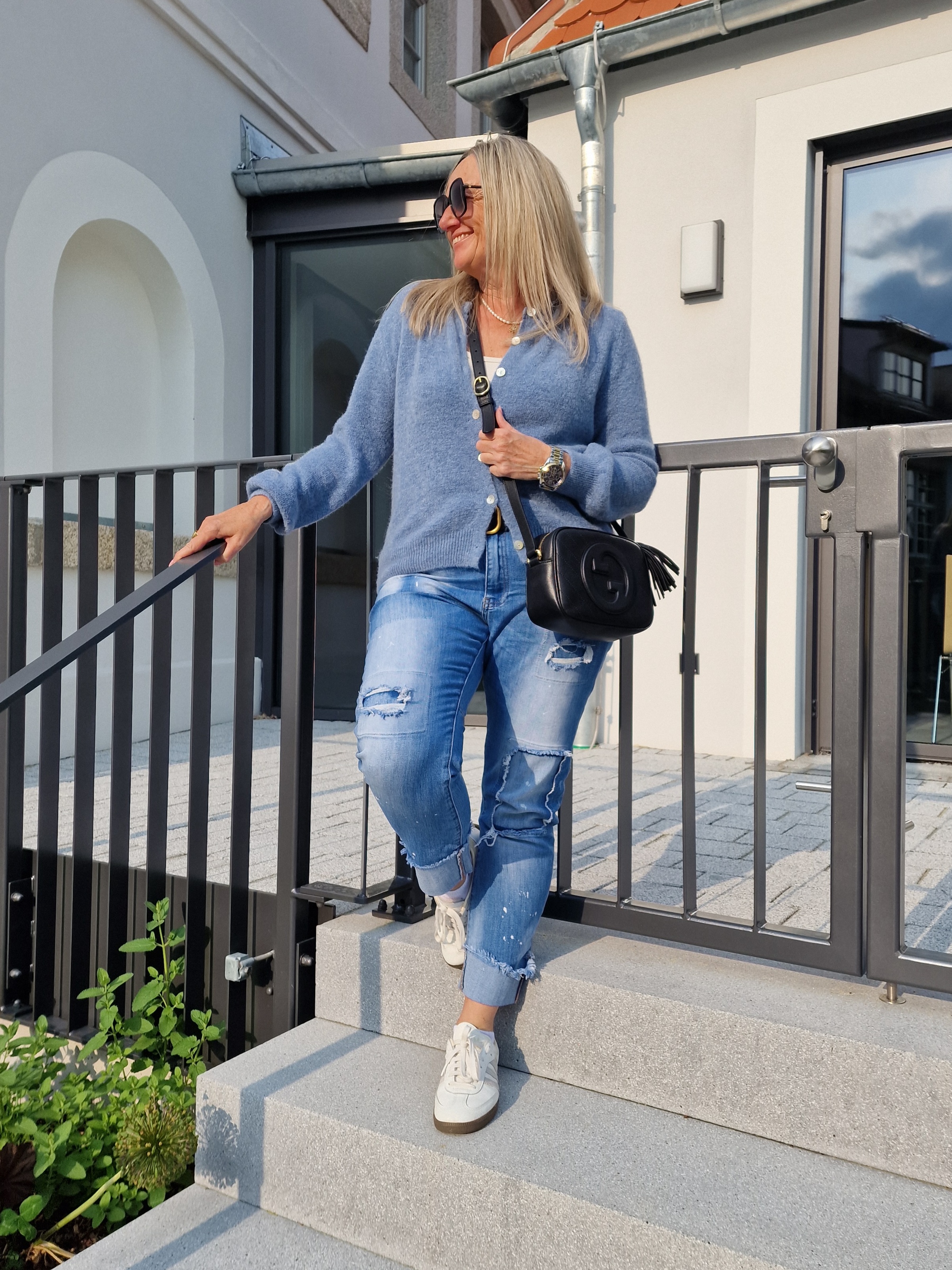 BASIC JEANS MIRIAM destroyed Made in Italy Variantenartikel helle Waschung