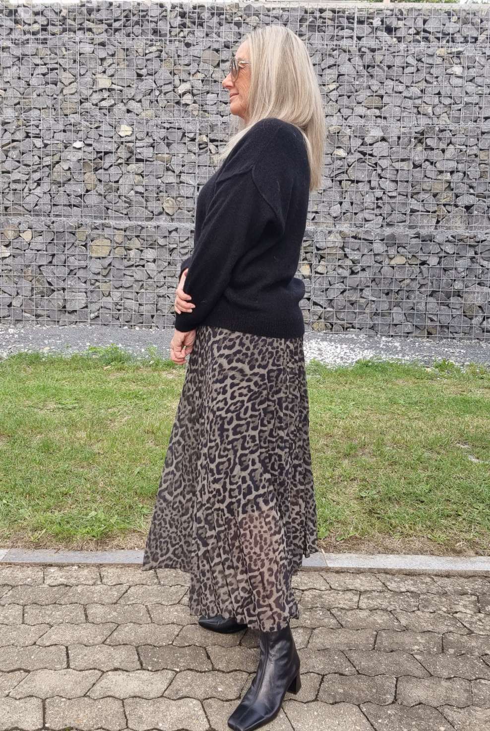 PLISSEE SKIRT SARABI LEO KAHKI Midi Rock Made in Italy 34-40 PLISSEE SKIRT SARABI LEO KAHKI Midi Rock Made in Italy 34-40