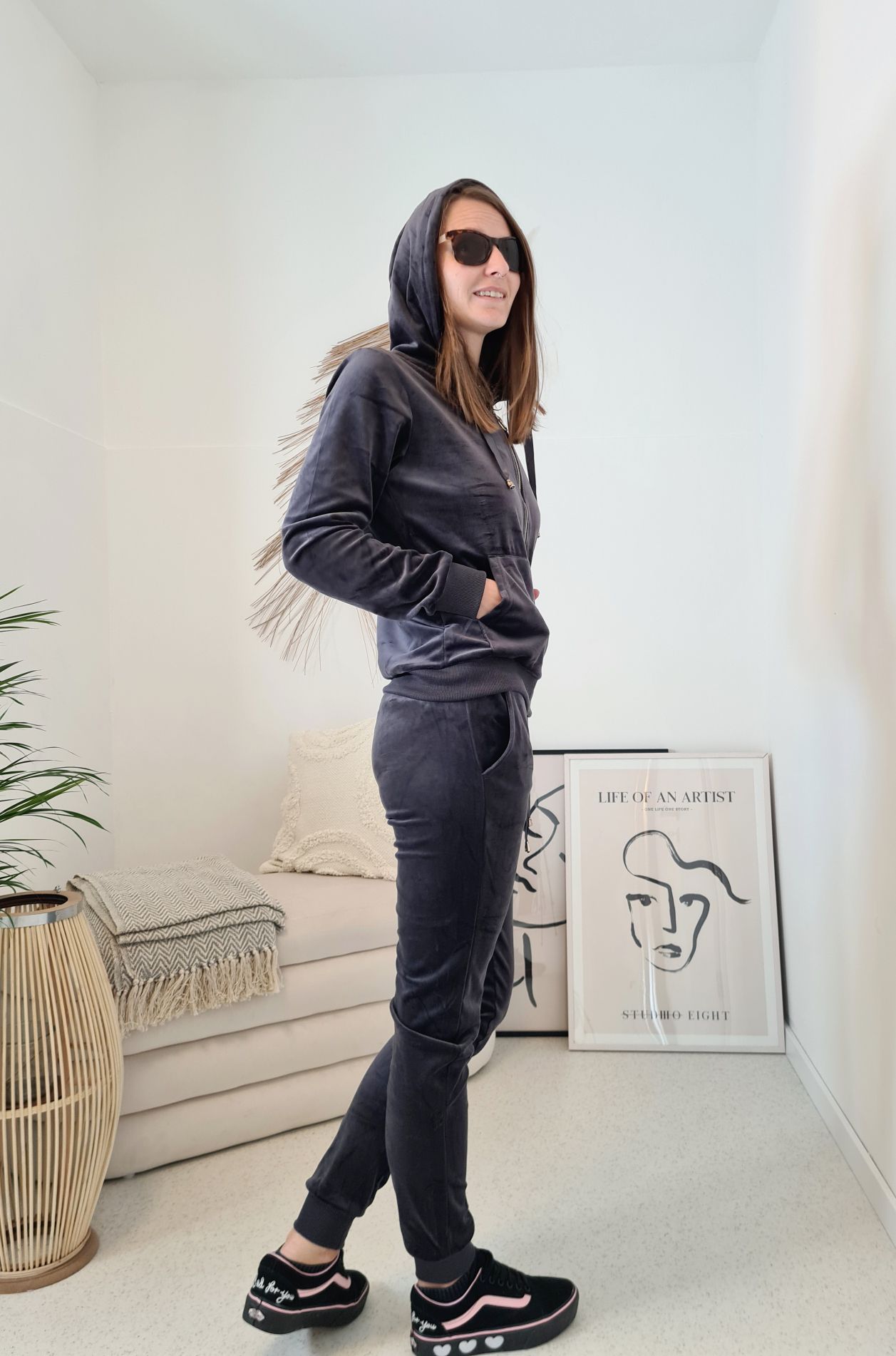 BASIC NICKI ANZUG VIOLA ANTHRAZIT - VARIANTENARTIKEL Freizeitanzug Jogginganzug Loungewear Hausanzug Homewear BASIC NICKI ANZUG VIOLA ANTHRAZIT - VARIANTENARTIKEL Freizeitanzug Jogginganzug Loungewear Hausanzug Homewear