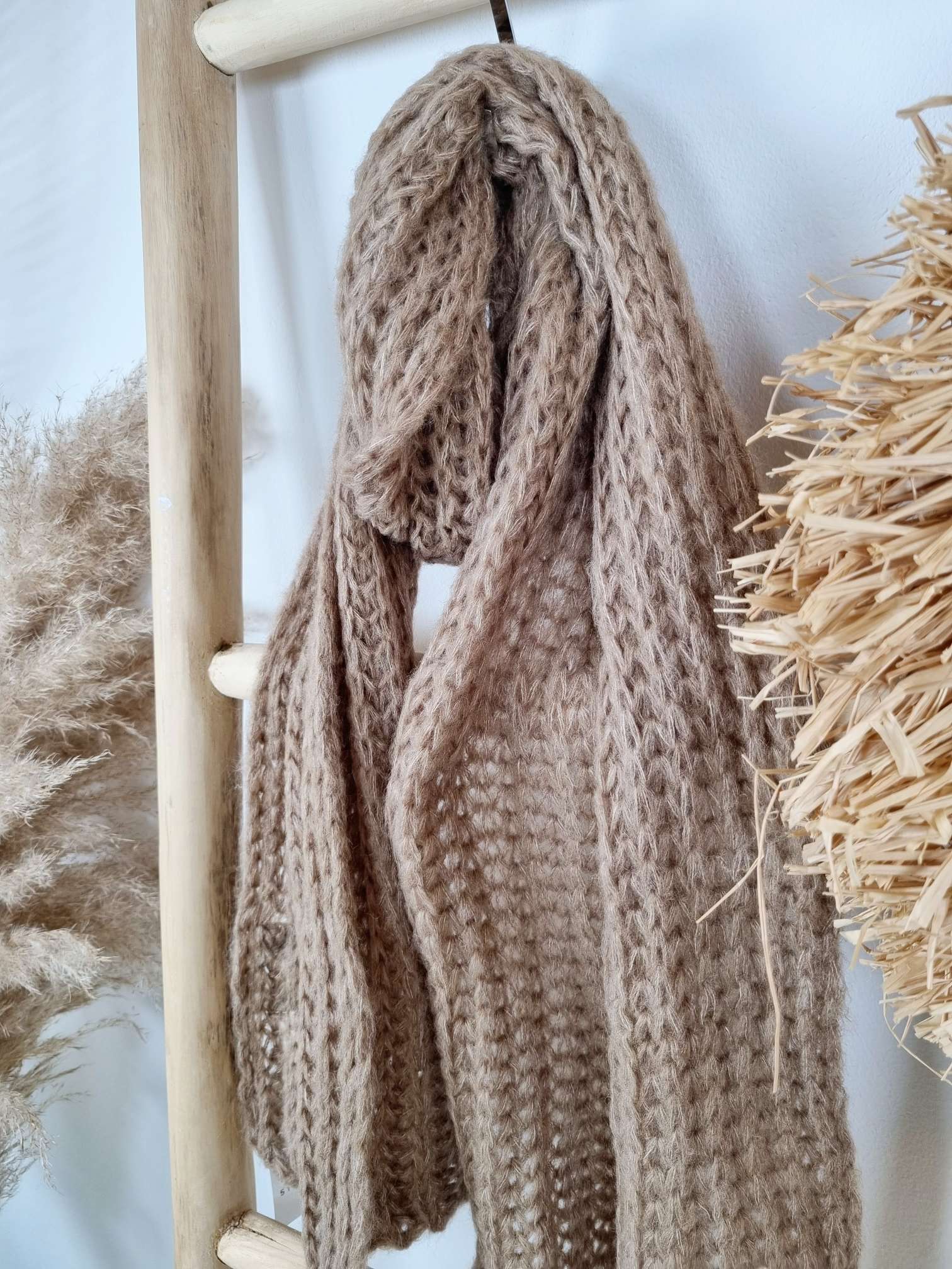 EDLER KUSCHEL SCHAL NEBRASKA Made in Italy leichter Strickschal aus Wolle Scarf versch. Farben EDLER KUSCHEL SCHAL NEBRASKA Made in Italy leichter Strickschal aus Wolle Scarf versch. Farben