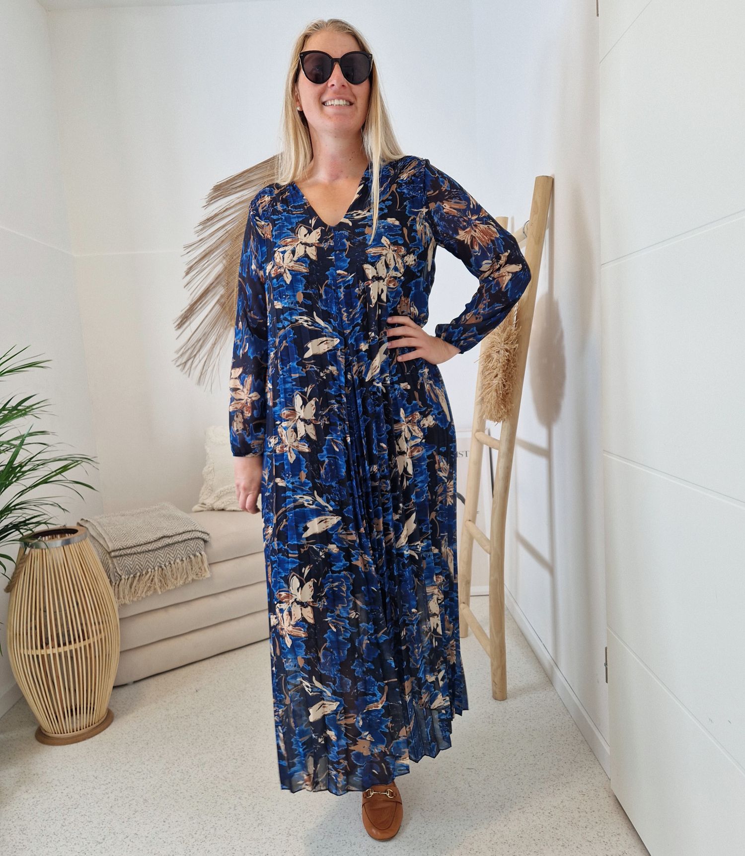 MAXI PLISSEE DRESS ULA BLAU 36-42 Made in Italy Plissee Herbst Kleid MAXI PLISSEE DRESS ULA BLAU 36-42 Made in Italy Plissee Herbst Kleid