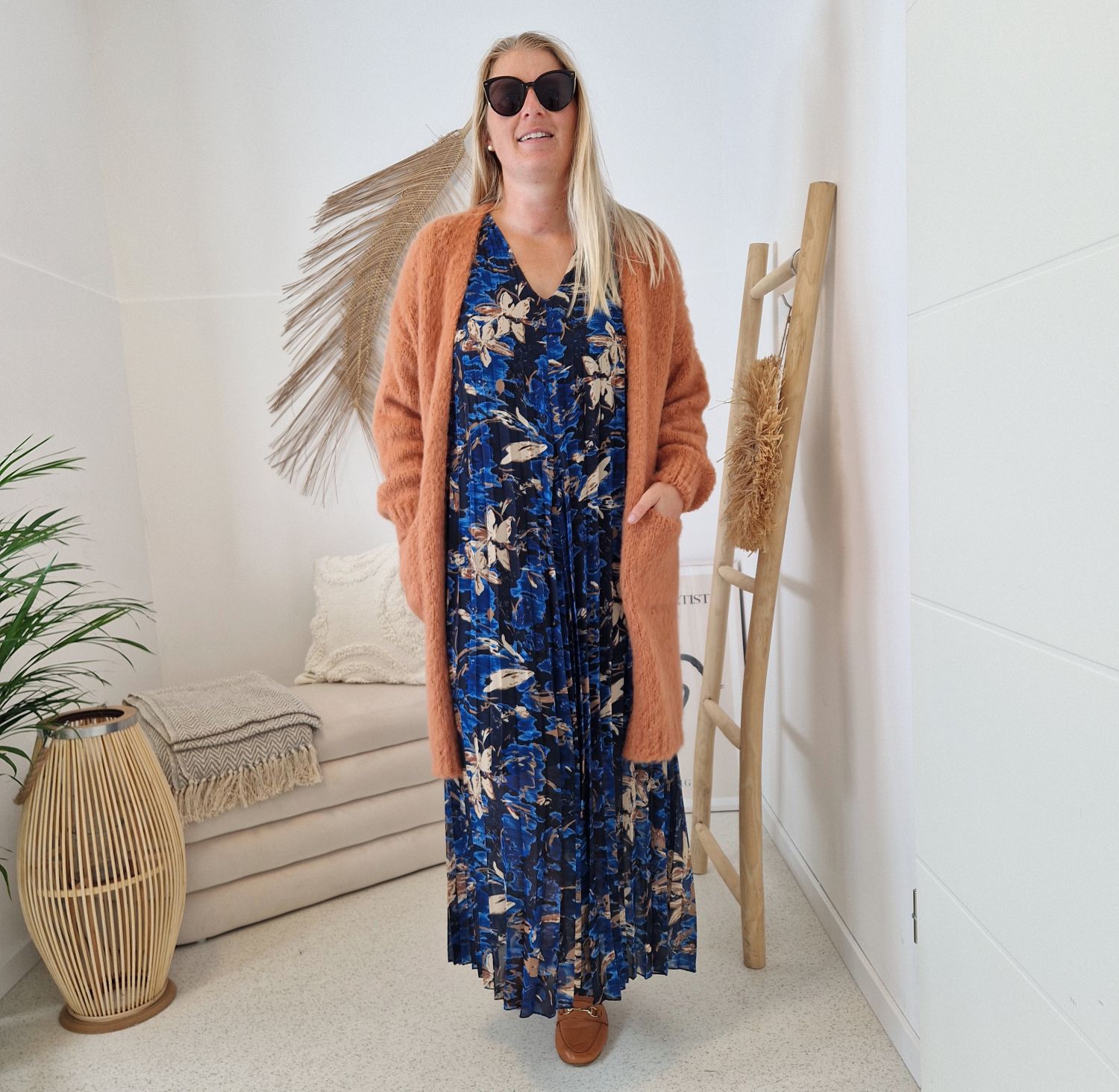 MAXI PLISSEE DRESS ULA BLAU 36-42 Made in Italy Plissee Herbst Kleid MAXI PLISSEE DRESS ULA BLAU 36-42 Made in Italy Plissee Herbst Kleid