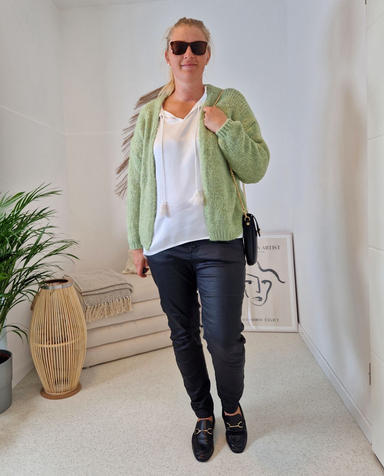 KNIT CARDIGAN MILLY GRÜN 34-42 Made in Italy kurze Strickjacke KNIT CARDIGAN MILLY GRÜN 34-42 Made in Italy kurze Strickjacke