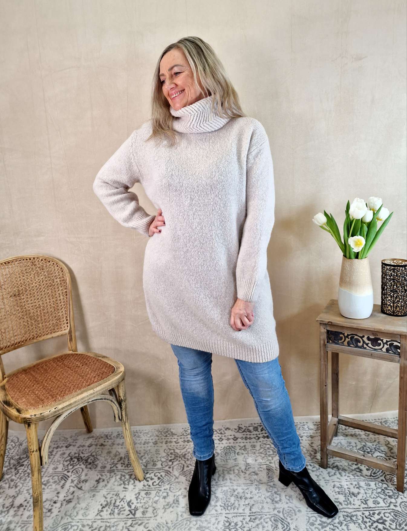 KNIT DRESS BALTIMORE SAND 34-42 Strickkleid Kleid Rollkragen Made in Italy KNIT DRESS BALTIMORE SAND 34-42 Strickkleid Kleid Rollkragen Made in Italy