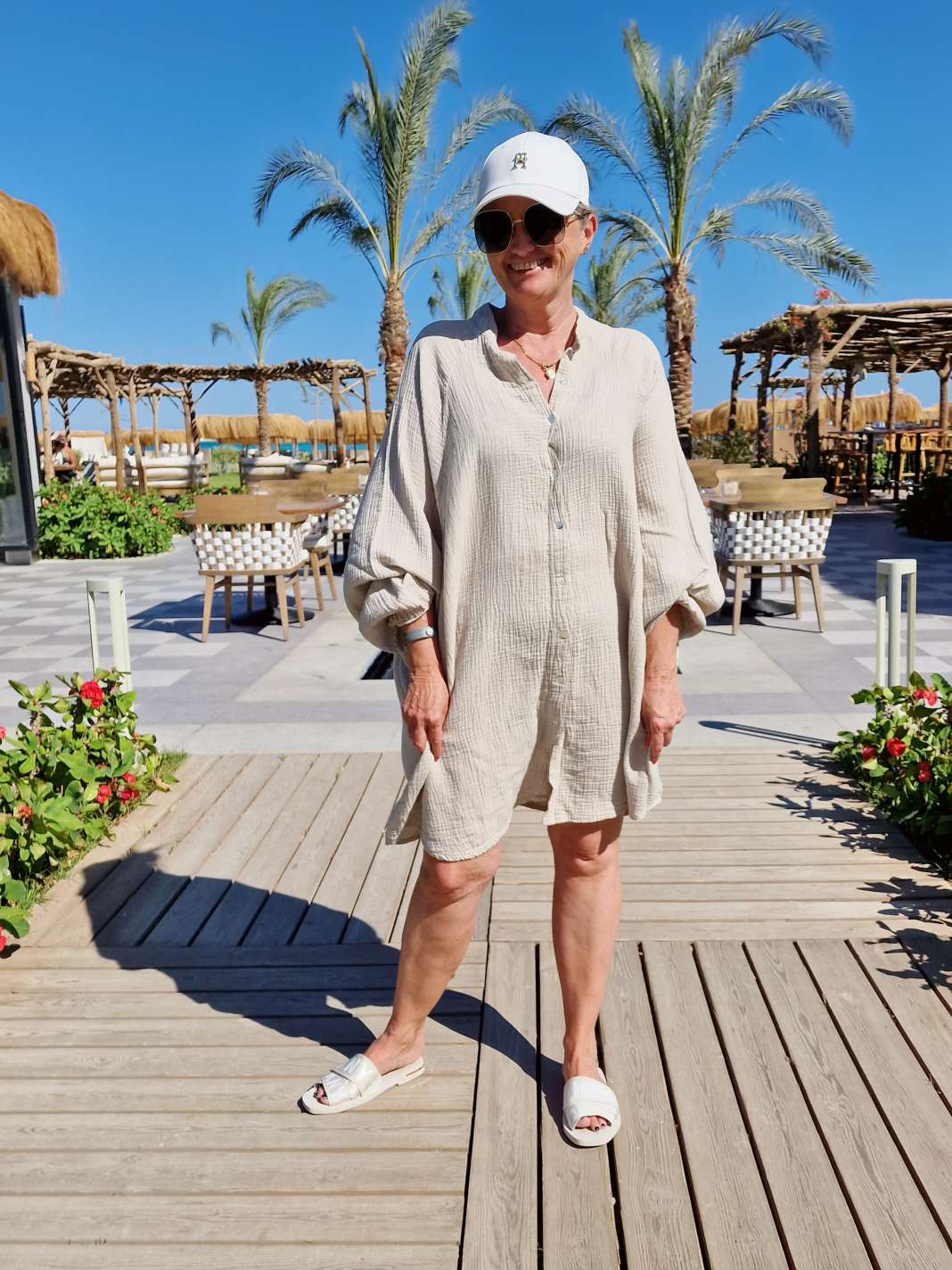 MUSSELIN OVERSIZE BLUSE BE CREATIVE BEIGE 34-42/44 Made in Italy Longbluse Kleid Tunika Shirt Blusenjacke MUSSELIN OVERSIZE BLUSE BE CREATIVE BEIGE 34-42/44 Made in Italy Longbluse Kleid Tunika Shirt Blusenjacke