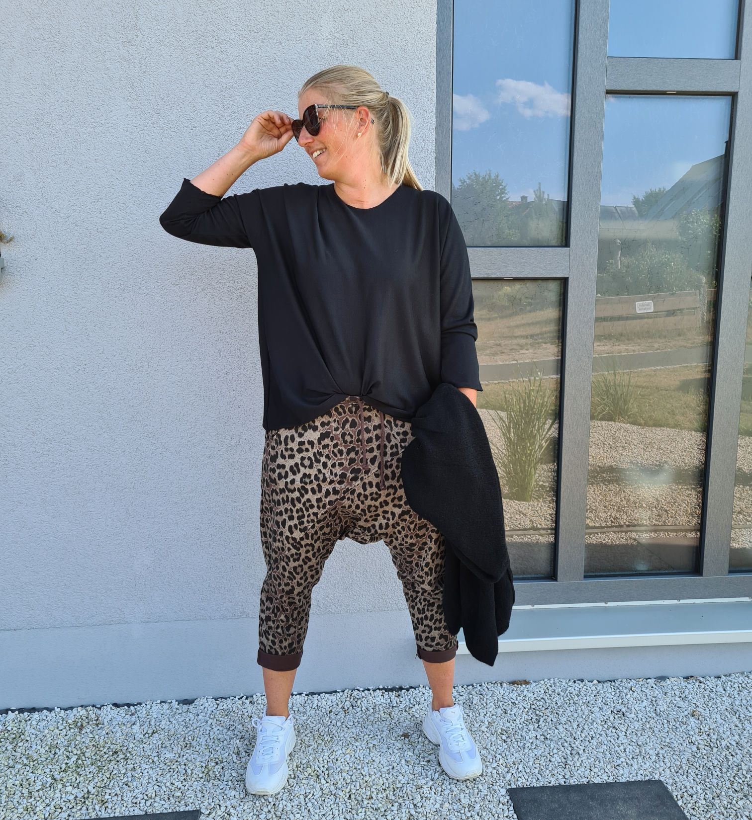 LEO BAGGY JOGPANT NALA SCHLAMM 36-42 Made in Italy Freizeit Hose Jogger Jogginghose PANT LEO BAGGY JOGPANT NALA SCHLAMM 36-42 Made in Italy Freizeit Hose Jogger Jogginghose PANT