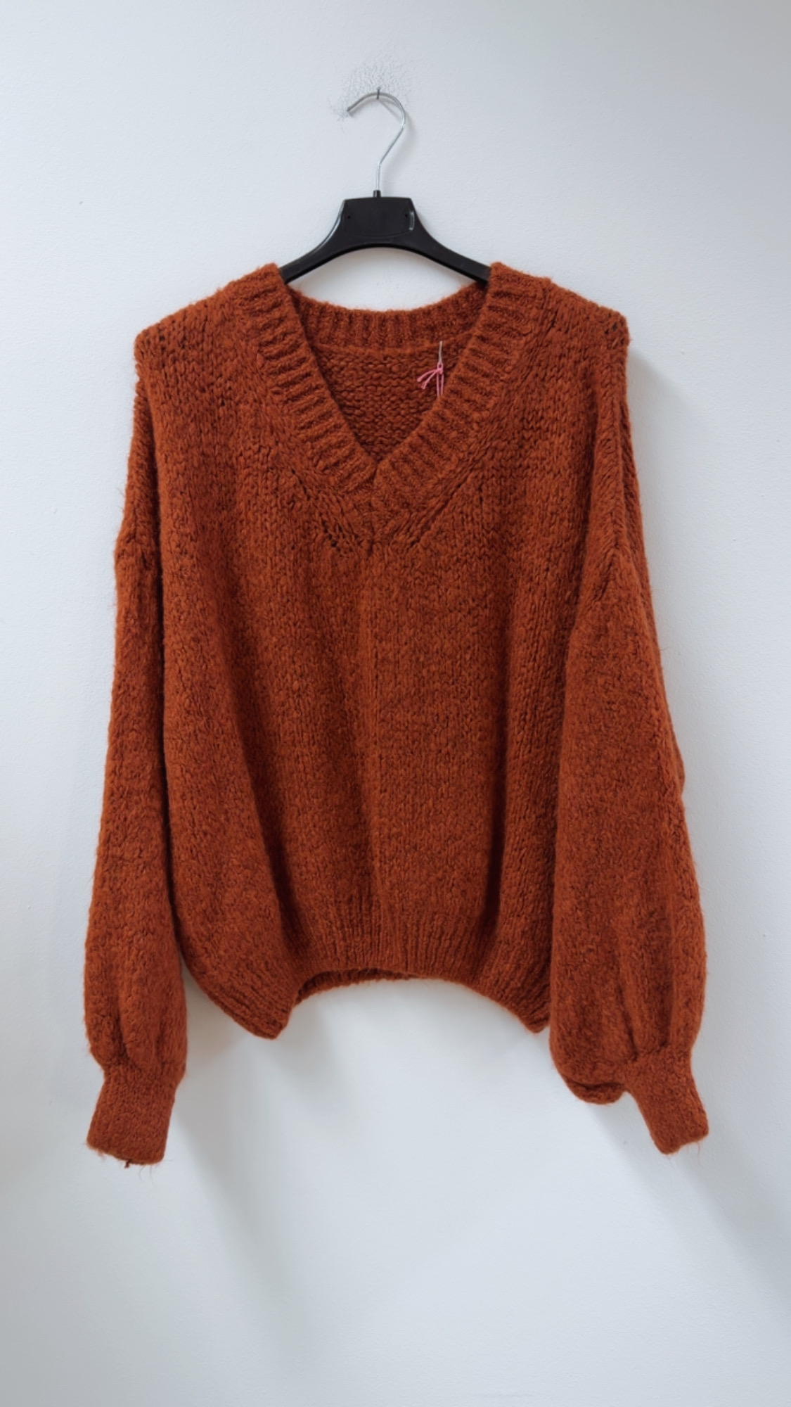 Kuscheliger Strickpullover SP0121 mit V-Ausschnitt – passt bis gute Gr. 42 Made in Italy