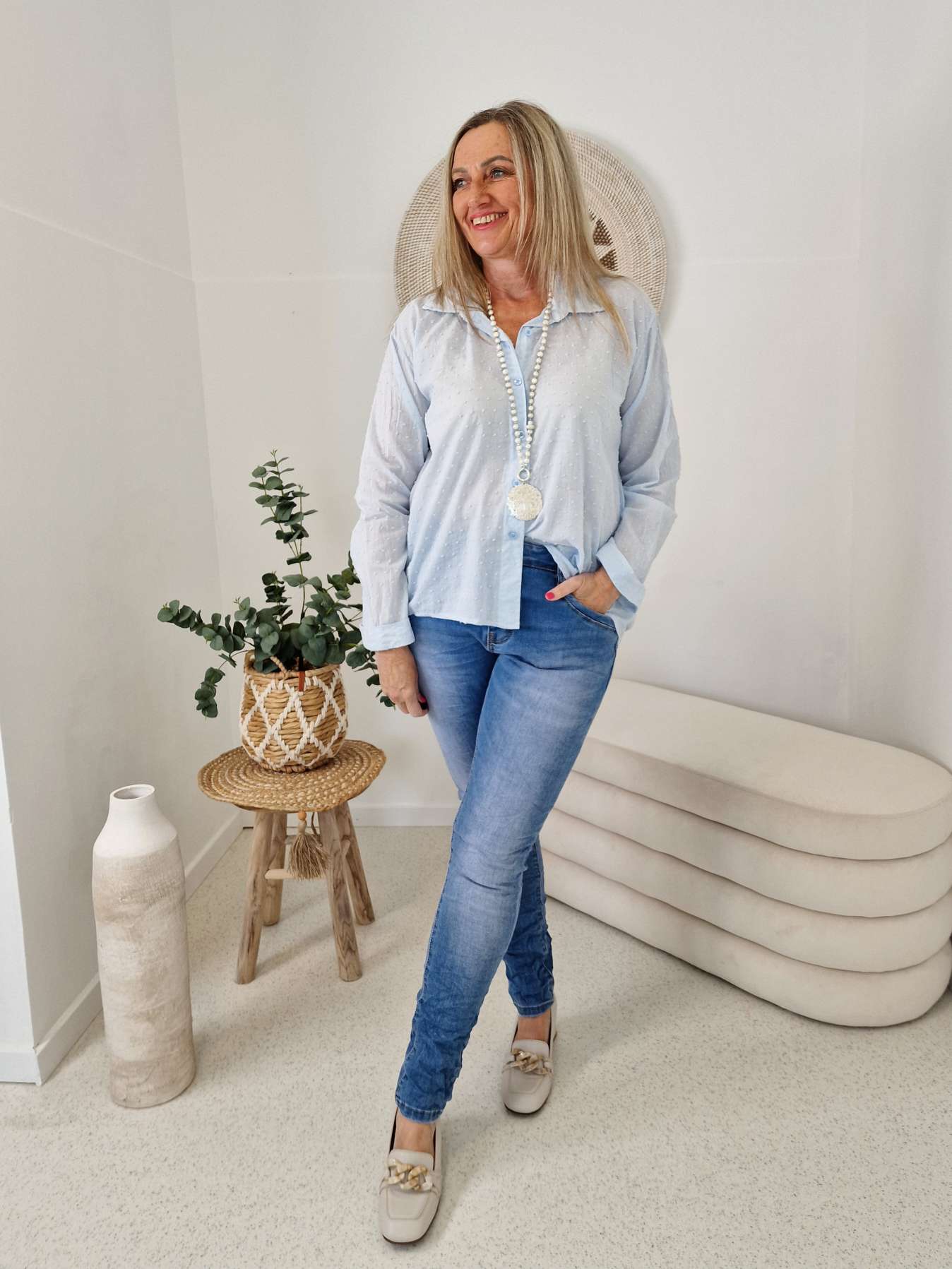 EDLE BLUSE DOTTY HELLBLAU 36 - kl 42 MADE IN ITALY EDLE BLUSE DOTTY HELLBLAU 36 - kl 42 MADE IN ITALY