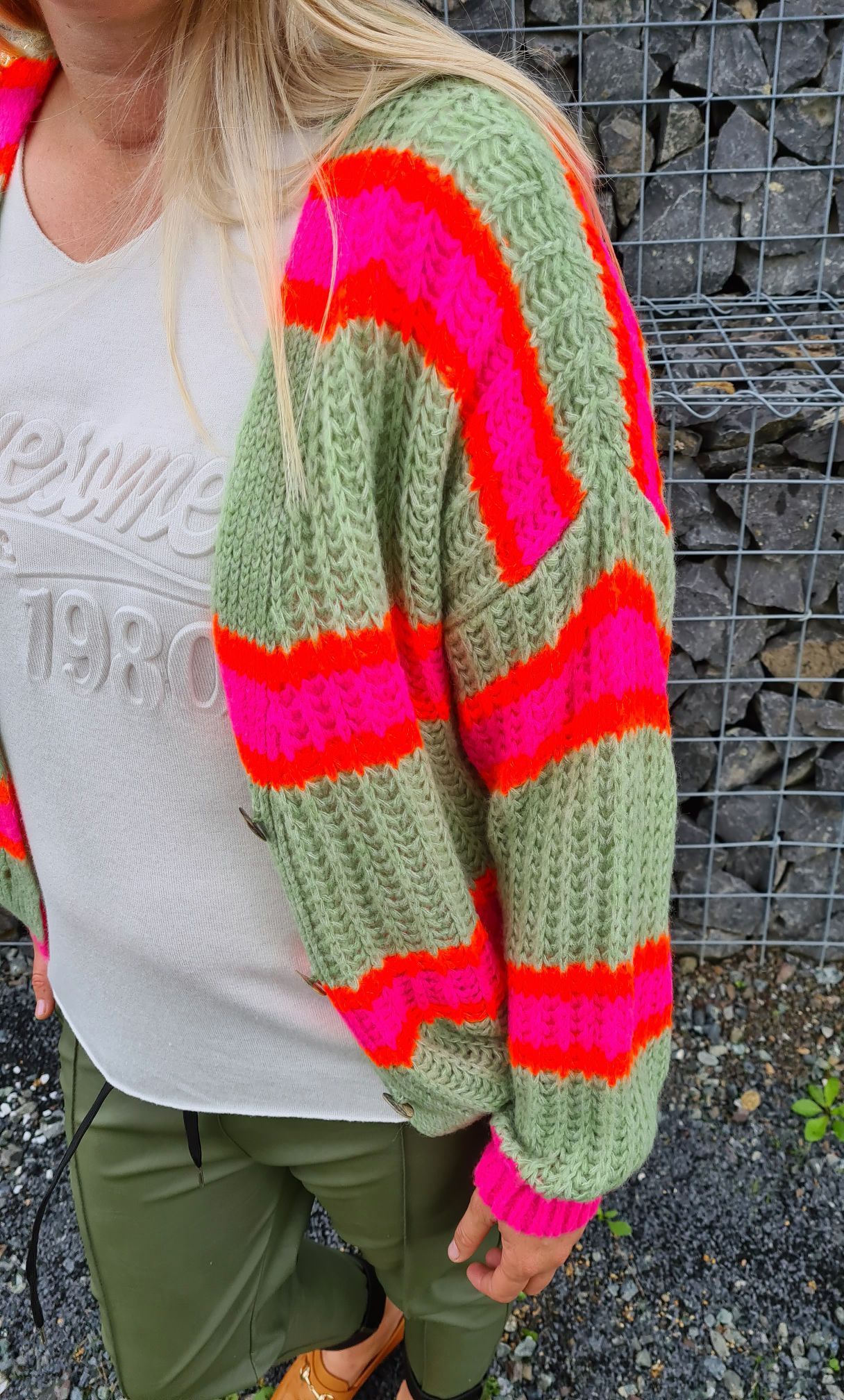 SHORT KNIT CARDIGAN MYKONOS STRIPES BUTTONS LIGHT GRÜN ORANGE PINK kurze Strick Jacke Made in Italy Streifen Knöpfe 34-42 SHORT KNIT CARDIGAN MYKONOS STRIPES BUTTONS LIGHT GRÜN ORANGE PINK kurze Strick Jacke Made in Italy Streifen Knöpfe 34-42