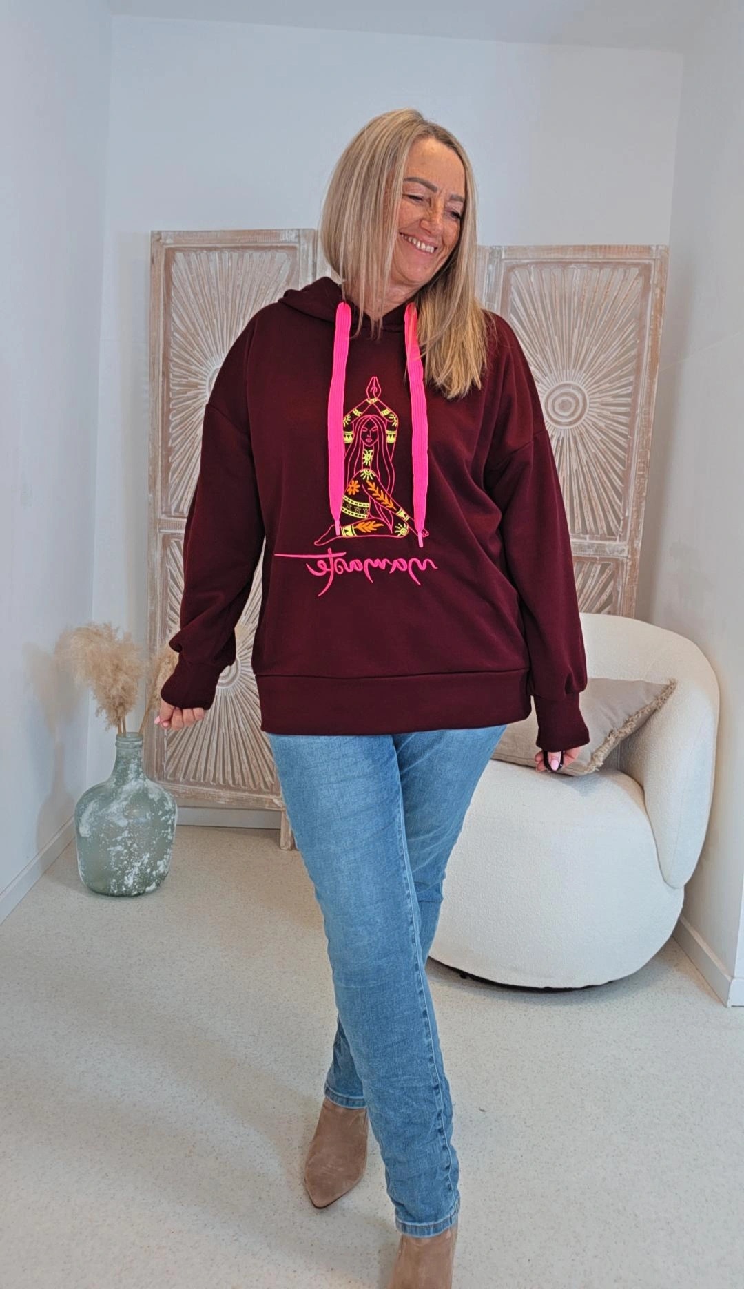 HOODIE ASANA MIT STICKEREI 34-42 Made in Italy 