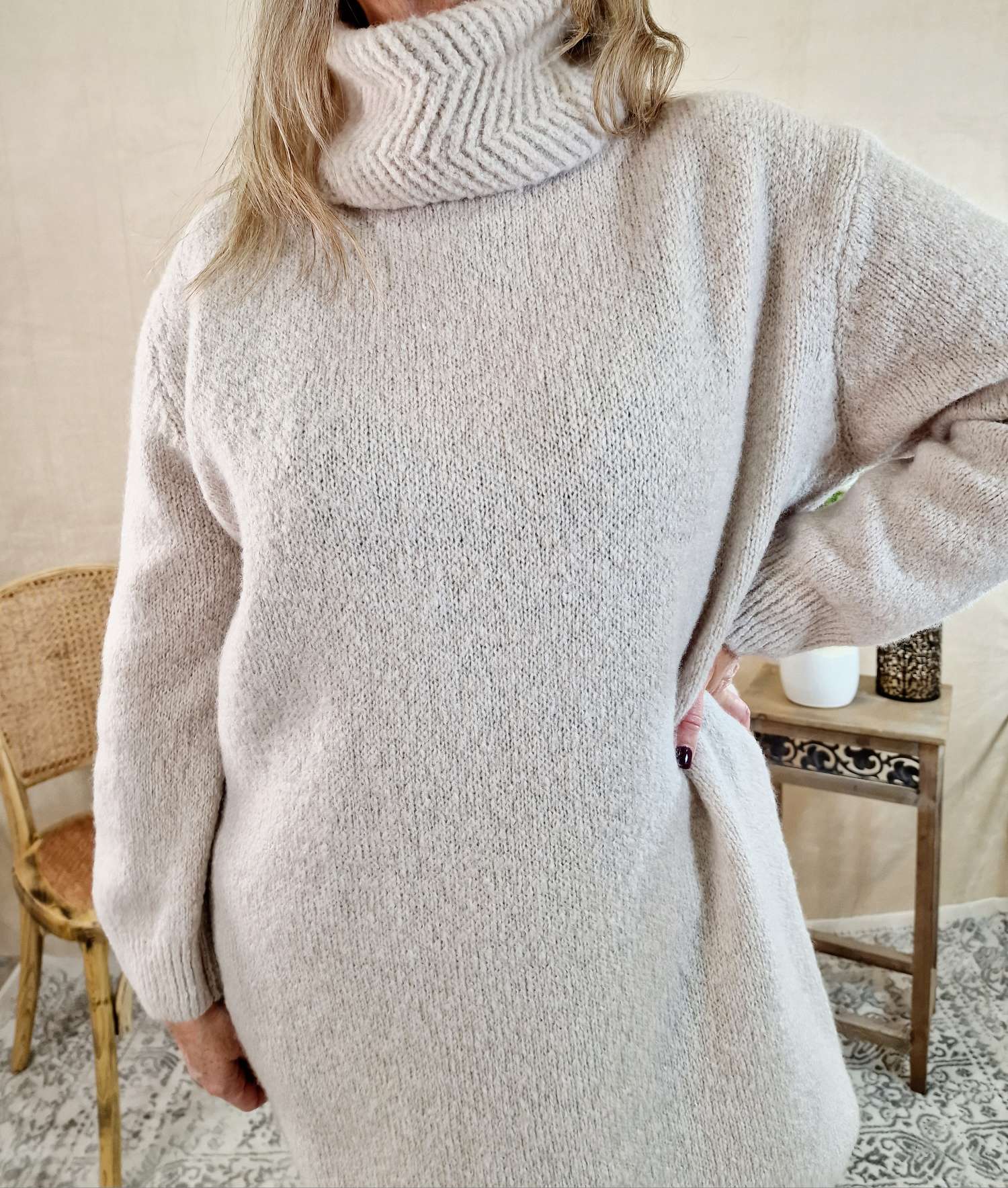 KNIT DRESS BALTIMORE SAND 34-42 Strickkleid Kleid Rollkragen Made in Italy