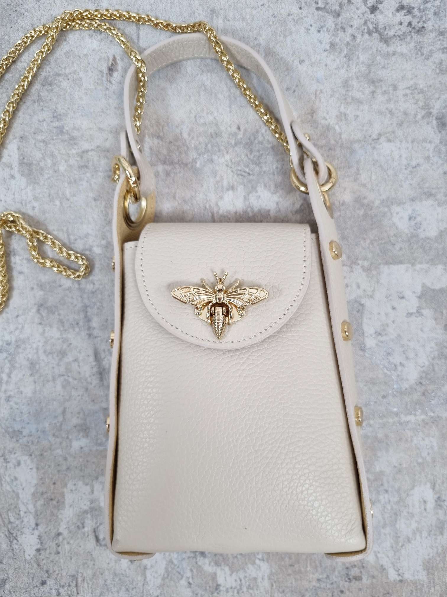 HANDYTASCHE BIENE BIG Made in Italy Ledertasche Umhängetasche Tasche echt Leder versch. Farben HANDYTASCHE BIENE BIG Made in Italy Ledertasche Umhängetasche Tasche echt Leder versch. Farben