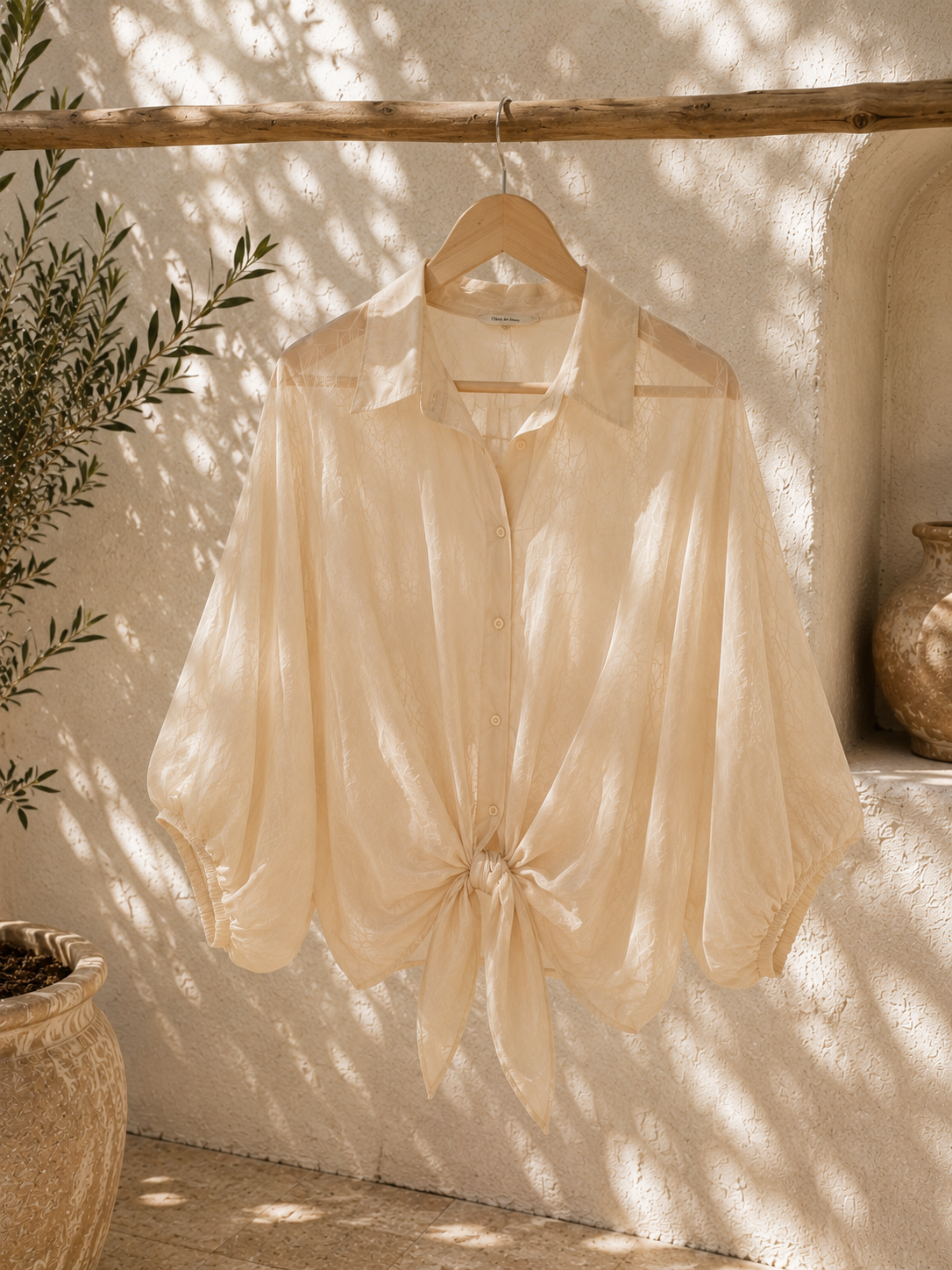 Exklusive Seidenbluse Nerea Uni leicht transparent zum Binden 34-42/44