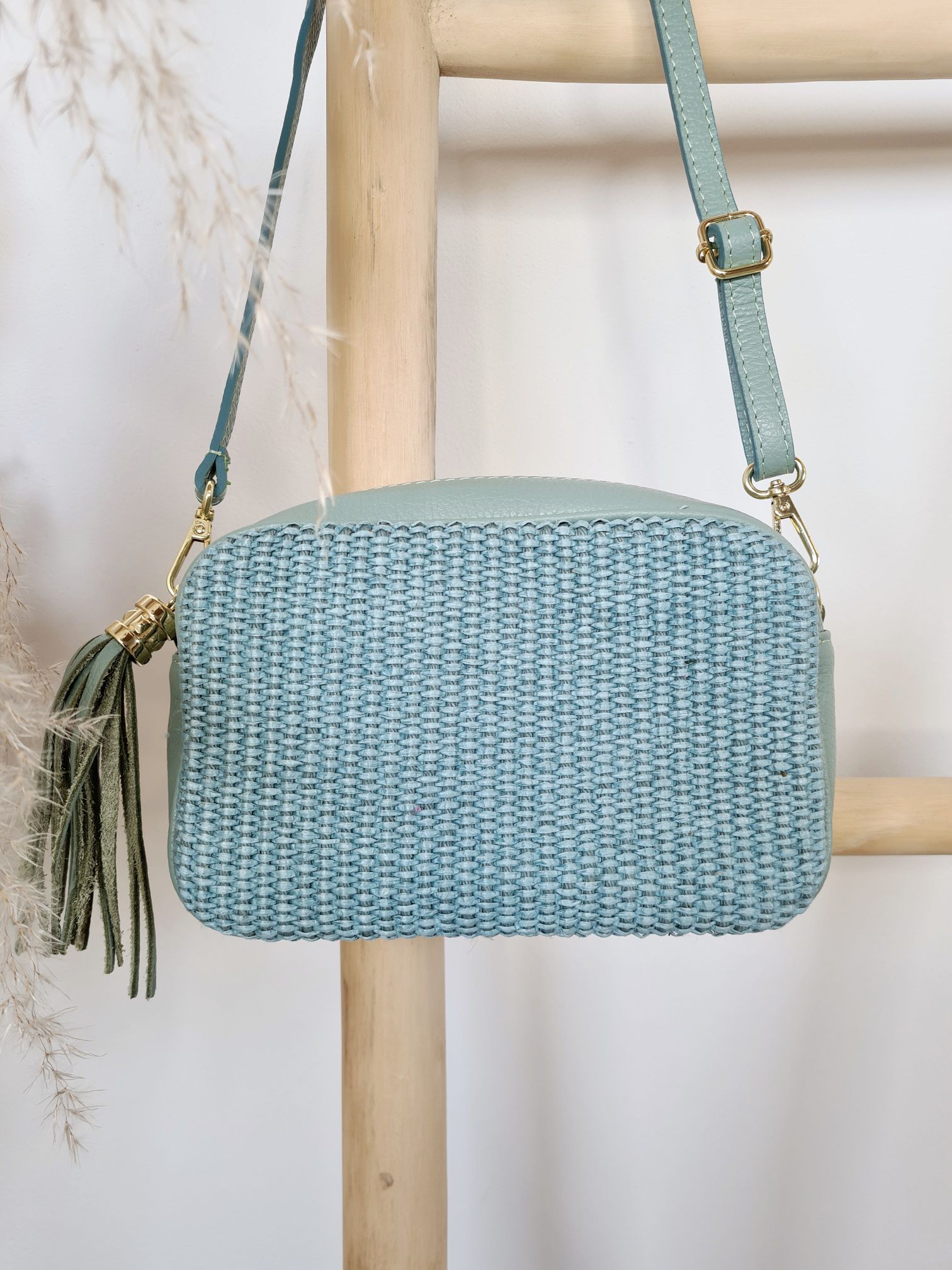 BAST CROSSBODY BAG ALESSIA MINT Leder Tasche Umhängetasche Made in Italy BAST CROSSBODY BAG ALESSIA MINT Leder Tasche Umhängetasche Made in Italy