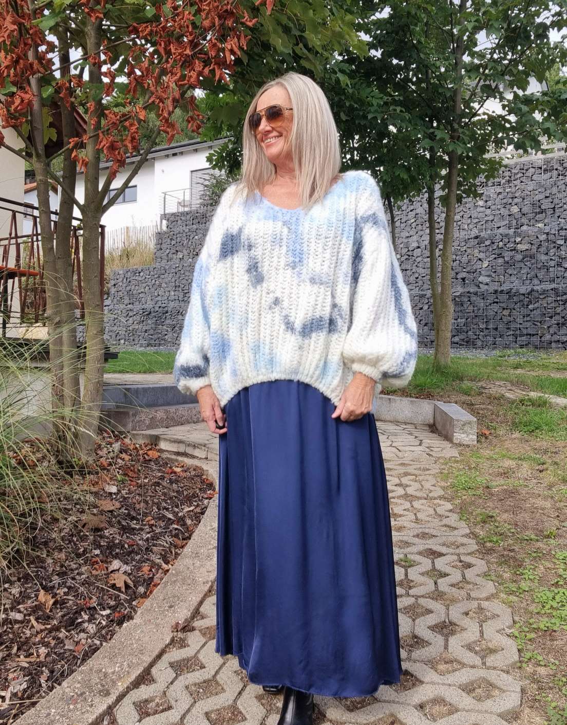 EDLER SILK SKIRT ERIKA BLAU Satin Rock Seiden Mix Made in Italy Sommerhose 34-40 EDLER SILK SKIRT ERIKA BLAU Satin Rock Seiden Mix Made in Italy Sommerhose 34-40