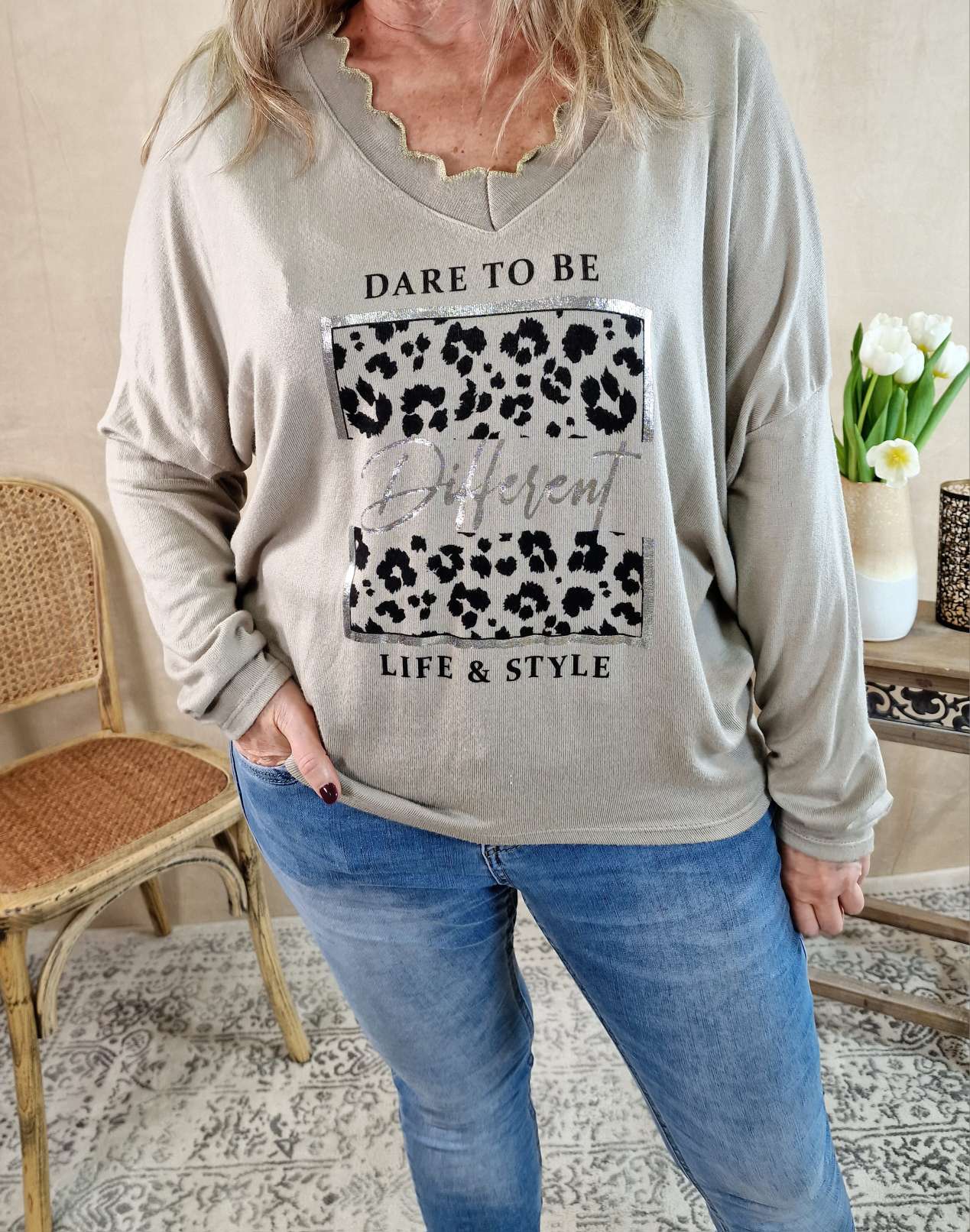 LONGSLEEVE SHIRT DARE TO BE DIFFERENT BEIGE 34-42/44 Made in Italy Langarm Pullover Oversize LONGSLEEVE SHIRT DARE TO BE DIFFERENT BEIGE 34-42/44 Made in Italy Langarm Pullover Oversize