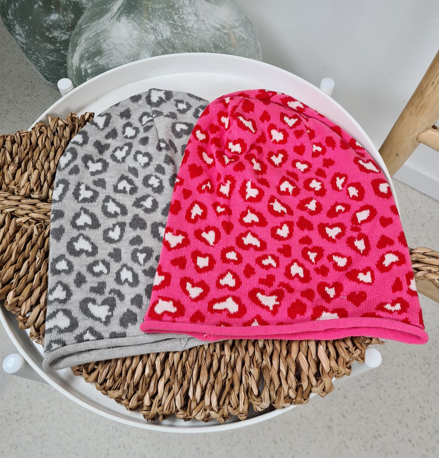 LEO BEANIE LACEY ZWILLINGSHERZ Wintermütze Italy Design Strick Mütze LEO BEANIE LACEY ZWILLINGSHERZ Wintermütze Italy Design Strick Mütze