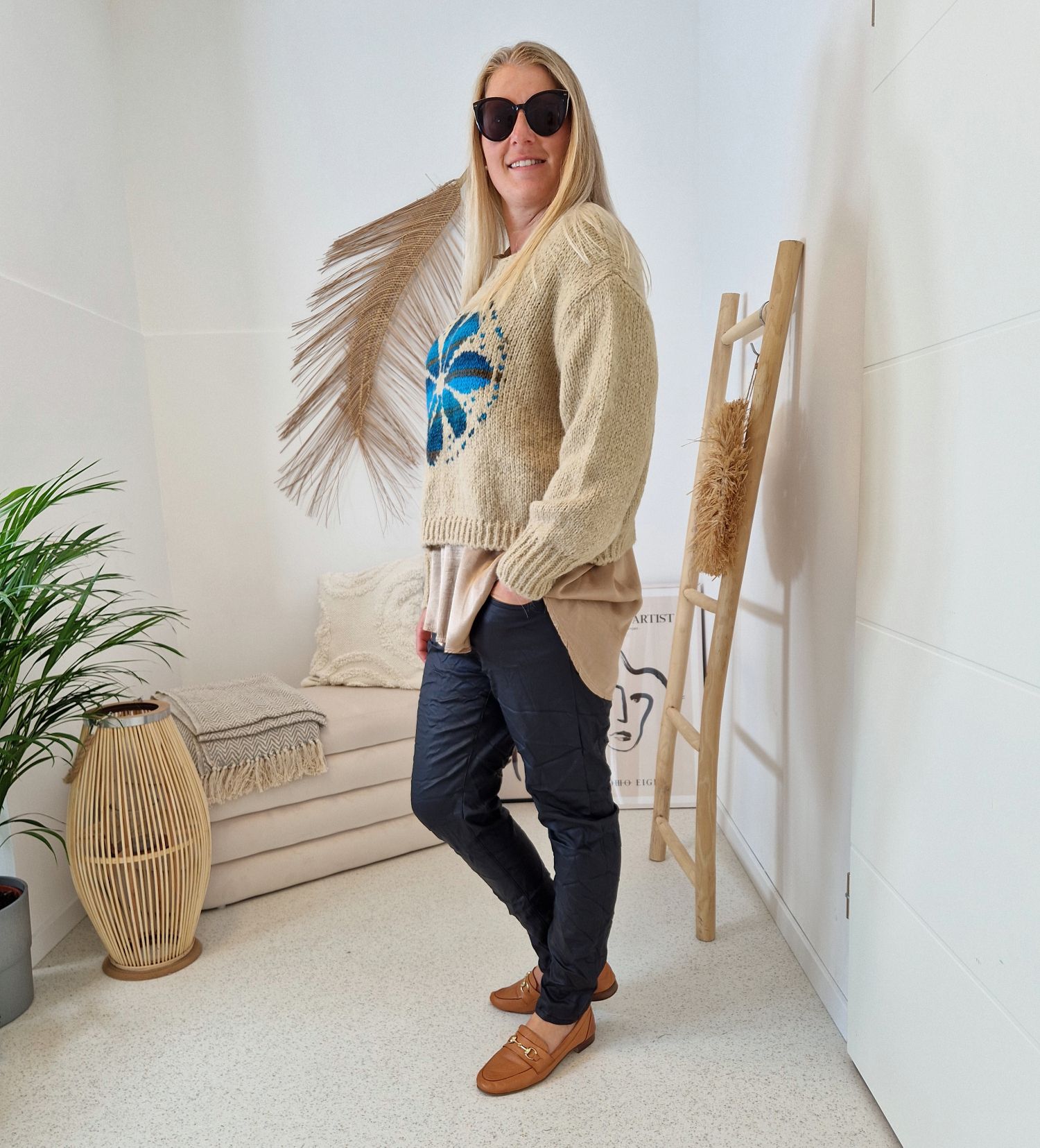 KNIT SWEATER GRETA FLOWER TAUPE Strickpullover Pullover 34-42 Made in Italy versch. Farben KNIT SWEATER GRETA FLOWER TAUPE Strickpullover Pullover 34-42 Made in Italy versch. Farben