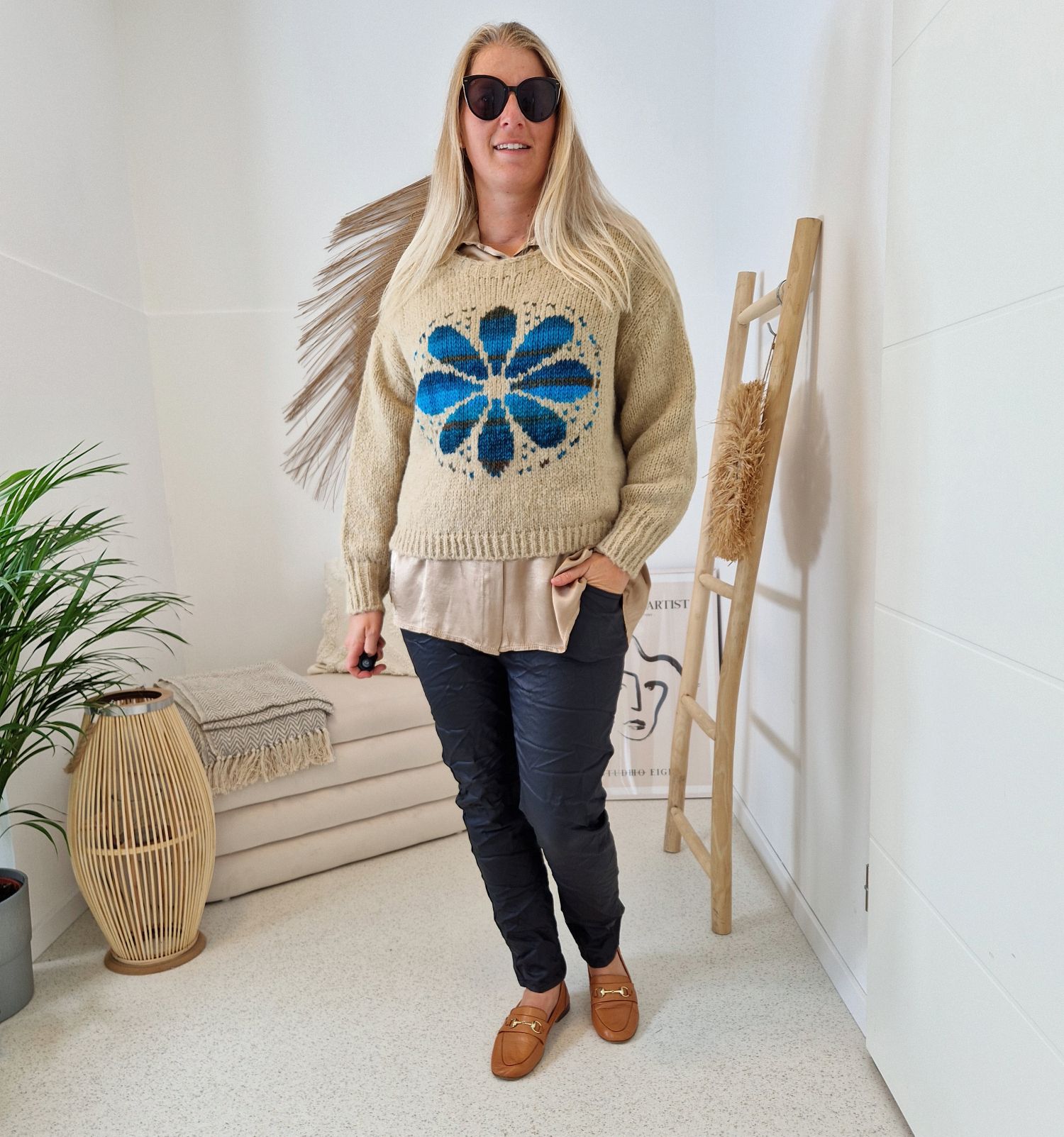 KNIT SWEATER GRETA FLOWER TAUPE Strickpullover Pullover 34-42 Made in Italy versch. Farben KNIT SWEATER GRETA FLOWER TAUPE Strickpullover Pullover 34-42 Made in Italy versch. Farben