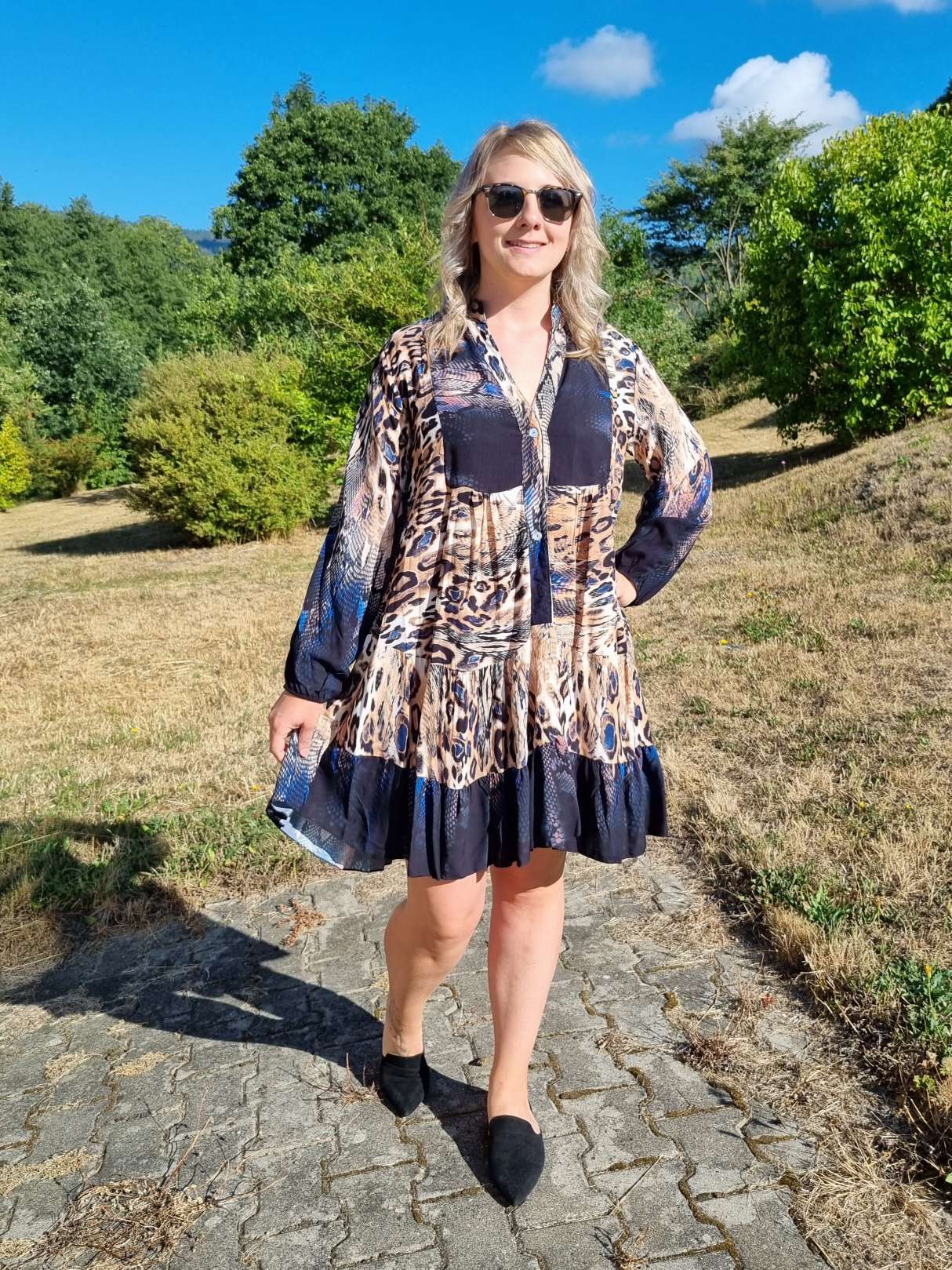 SHORT TUNIKA DRESS BLUE ANIMAL 34-40/42 Made in Italy langes Kleid Hängerchen Tunikakleid SHORT TUNIKA DRESS BLUE ANIMAL 34-40/42 Made in Italy langes Kleid Hängerchen Tunikakleid