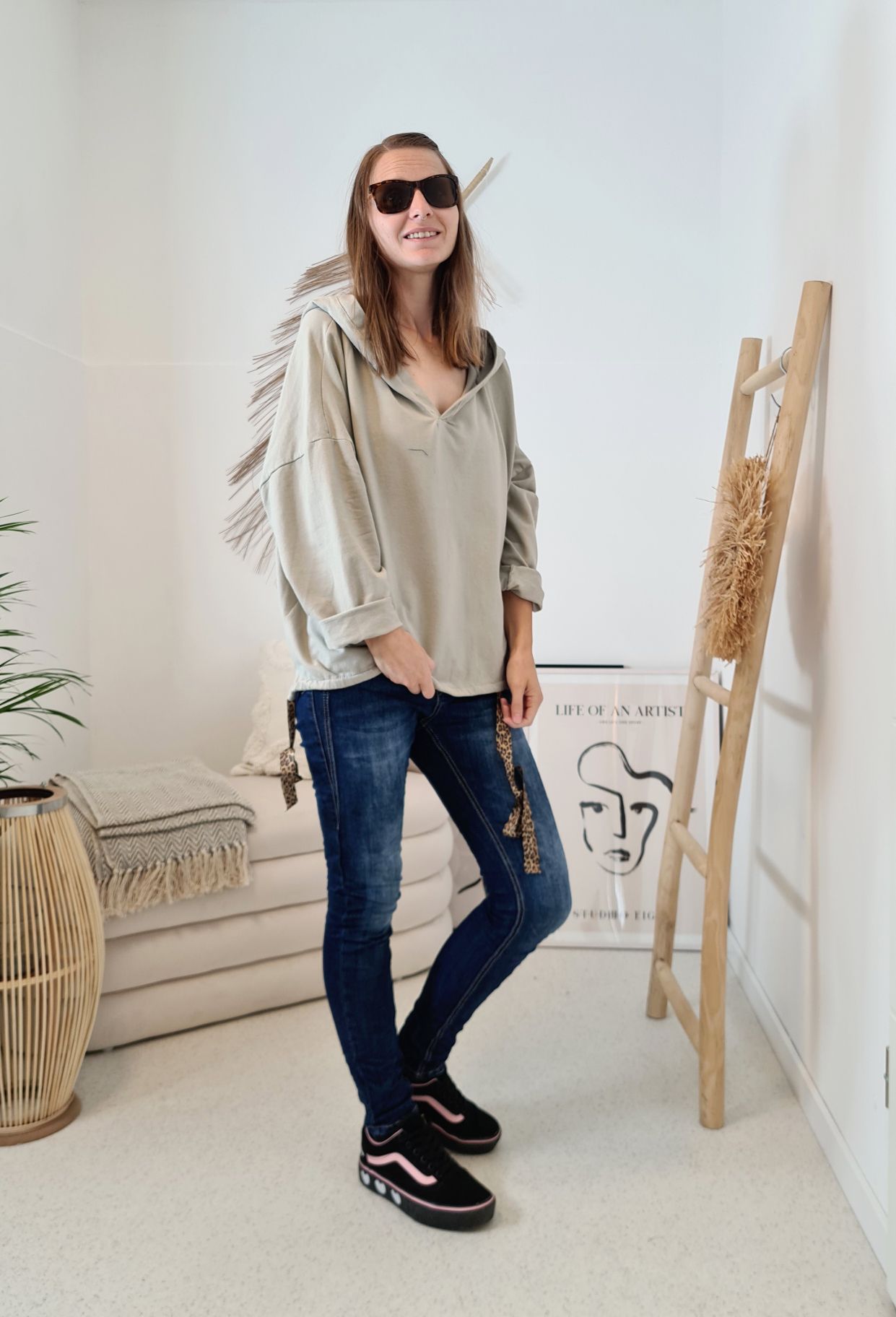 HOODIE NAOMI SAND Sweater Kapuze Made in Italy 34-42 Longsleeve Pullover LEO Leopard HOODIE NAOMI SAND Sweater Kapuze Made in Italy 34-42 Longsleeve Pullover LEO Leopard