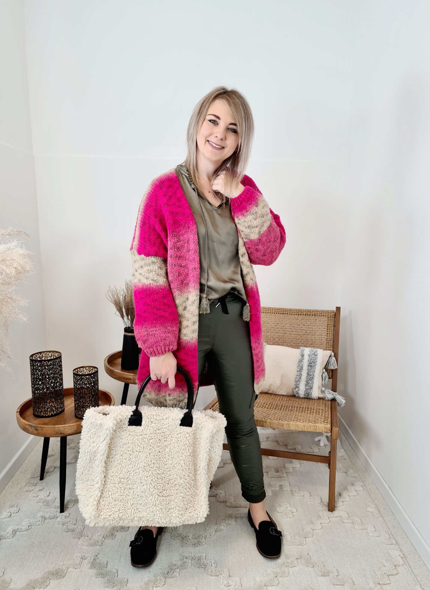 TEDDY FELL SHOPPER ELENI CREME flauschige Shopping Bag mit Leder-Henkel Tasche Made in Italy TEDDY FELL SHOPPER ELENI CREME flauschige Shopping Bag mit Leder-Henkel Tasche Made in Italy