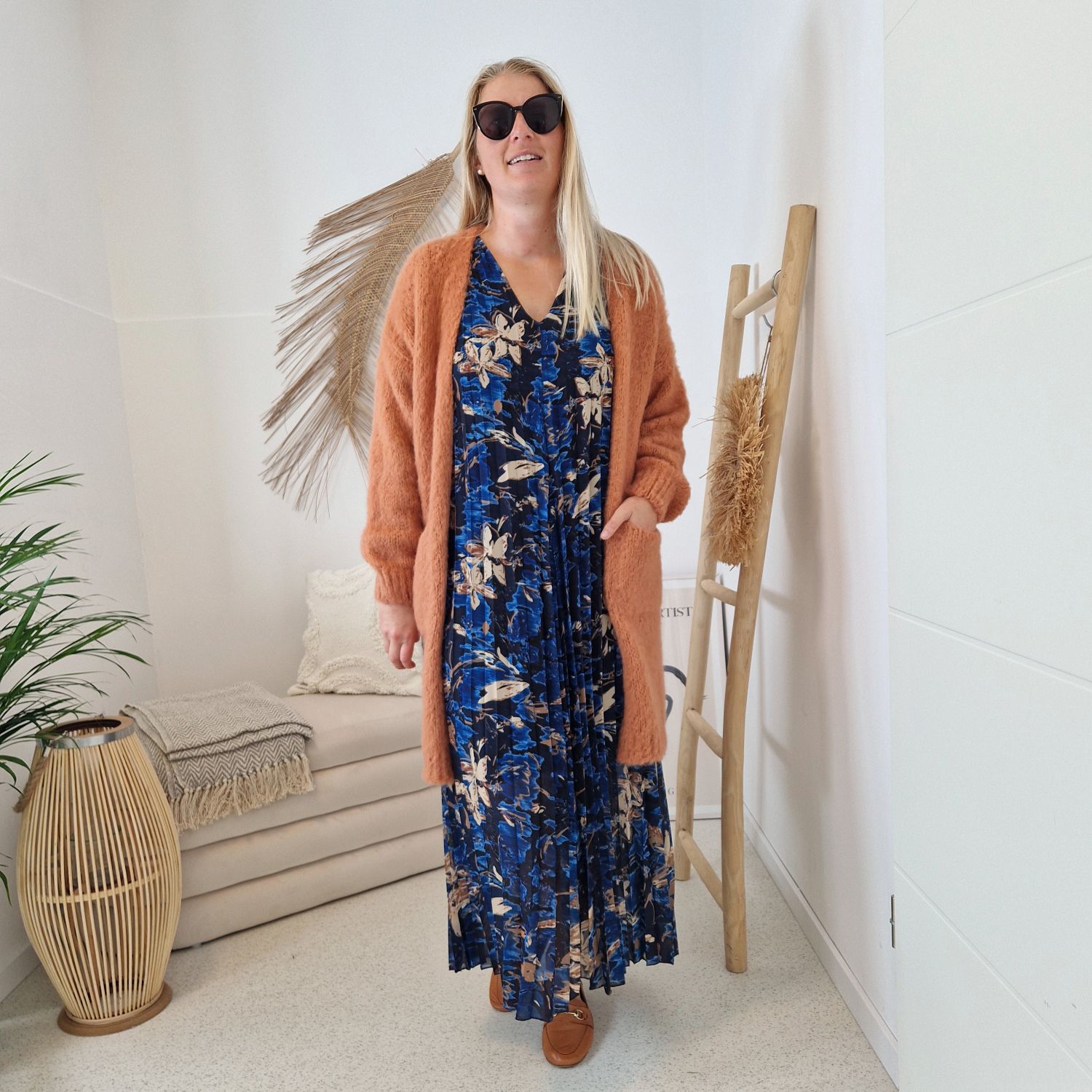 MAXI PLISSEE DRESS ULA BLAU 36-42 Made in Italy Plissee Herbst Kleid MAXI PLISSEE DRESS ULA BLAU 36-42 Made in Italy Plissee Herbst Kleid